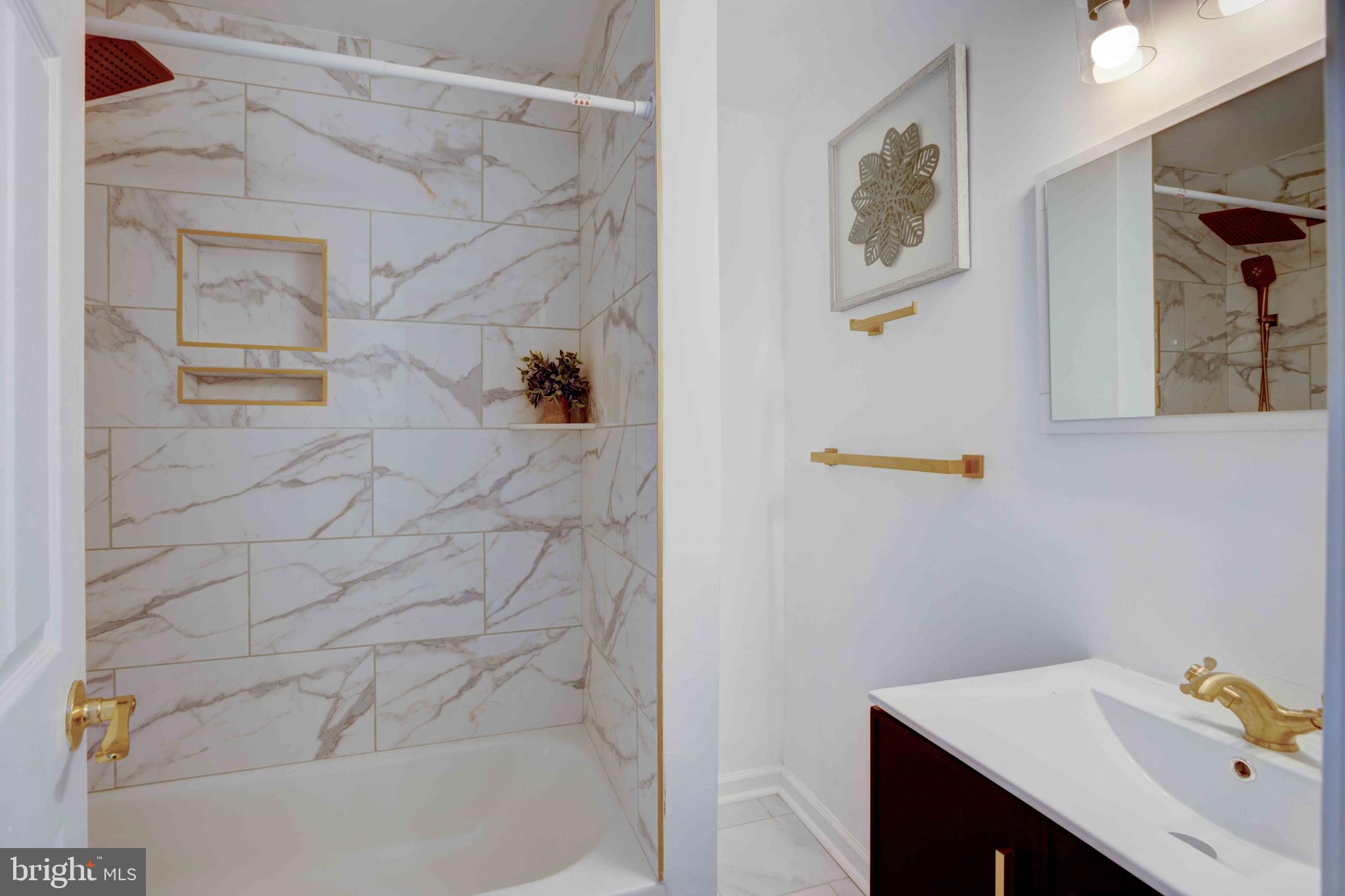 RIVERSIDE - Residential