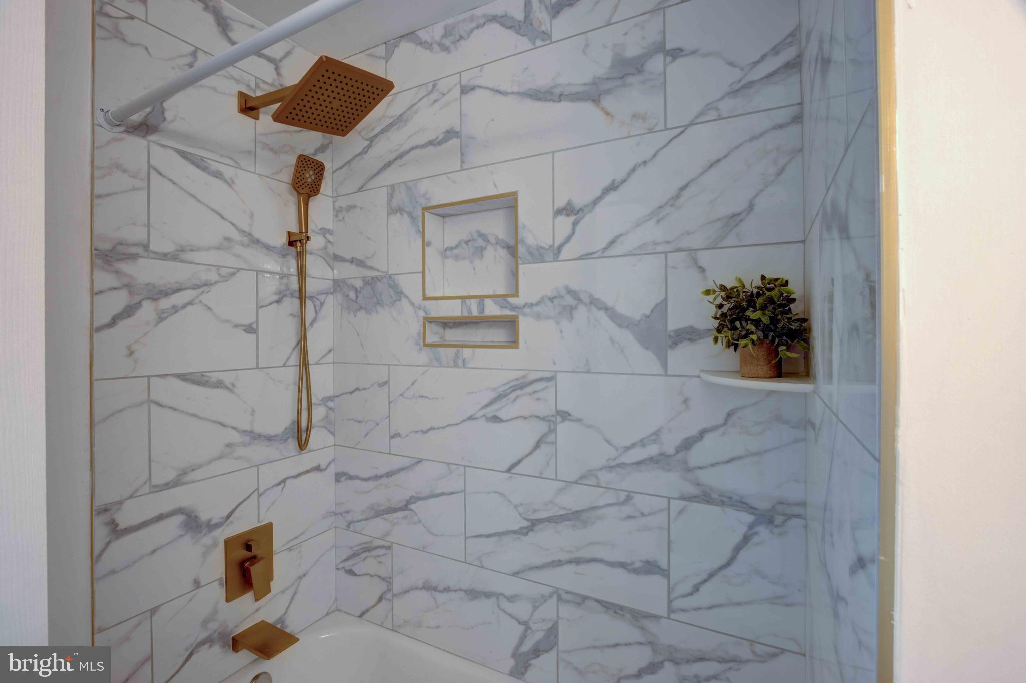 RIVERSIDE - Residential