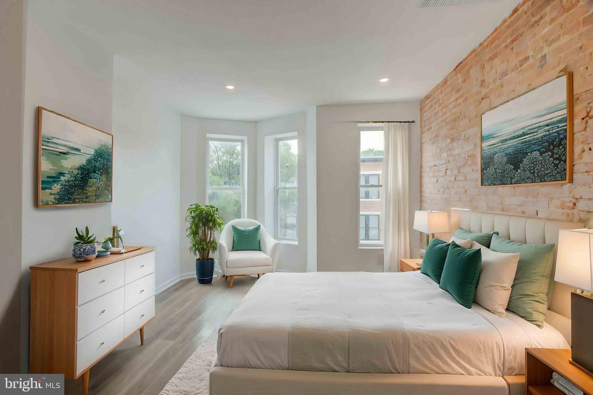 RIVERSIDE - Residential