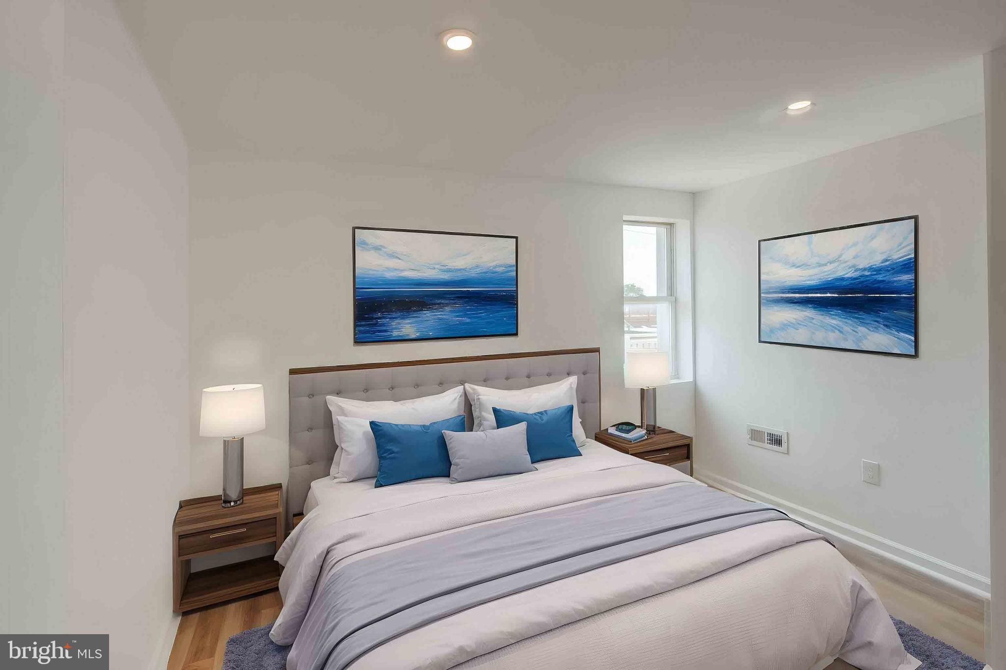 RIVERSIDE - Residential