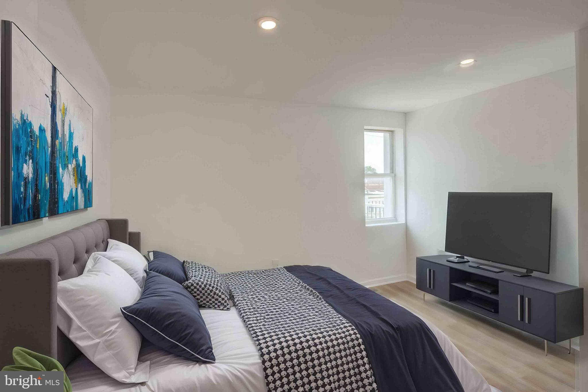 RIVERSIDE - Residential