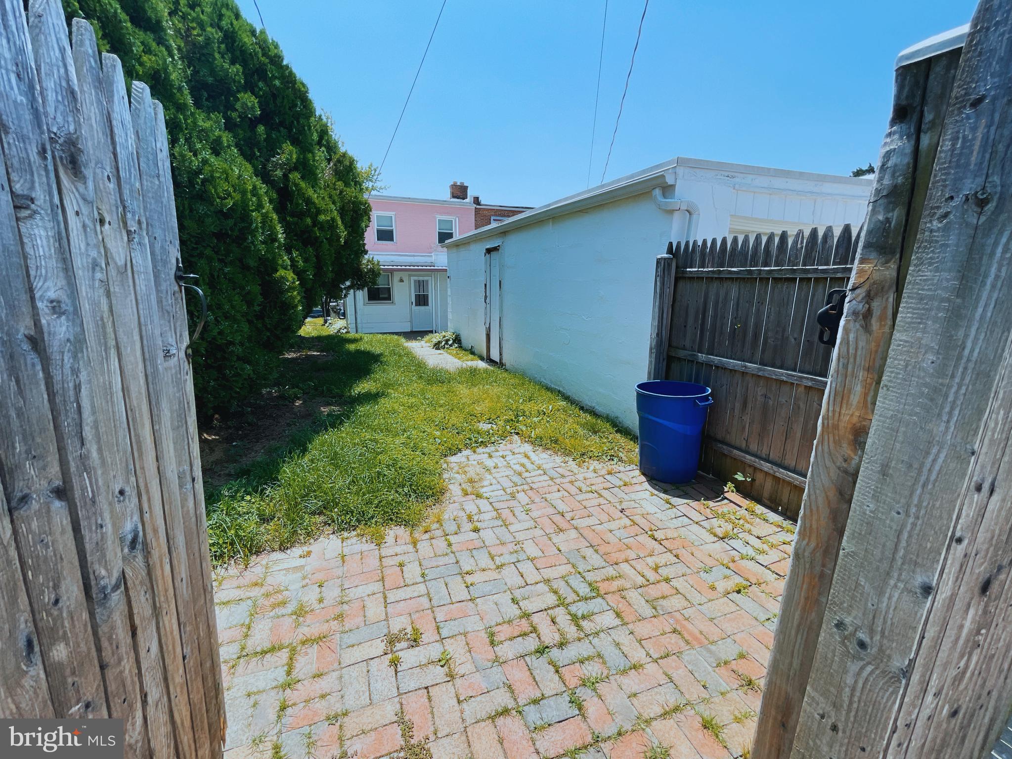 RIDGELEIGH - Residential Lease