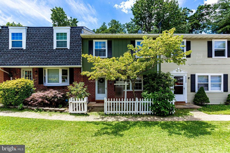 Looking for a Marshall home where you can simply move in, unpack, and enjoy? Nicely maintained throughout, this inviting residence is set in beautiful Marshall, Virginia with access to historic downtown restaurants, coffee shops and nearby wineries.  Step inside and fall in love with this 3 bedroom 1.5 bath home!  Lots of bright windows accentuate the spacious living room while the kitchen features gleaming granite countertops, chic tile backsplash, and updated white cabinetry. Enjoy a spacious primary bedroom plus 2 additional upper level bedrooms. The rear yard is fully fenced and features a lovely patio space backing to woods for privacy and enjoyment. This home comes with 2 parking spaces for convenience.