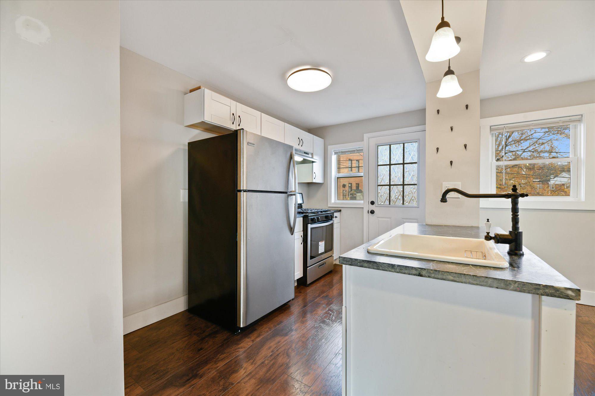 PARKSIDE - Residential