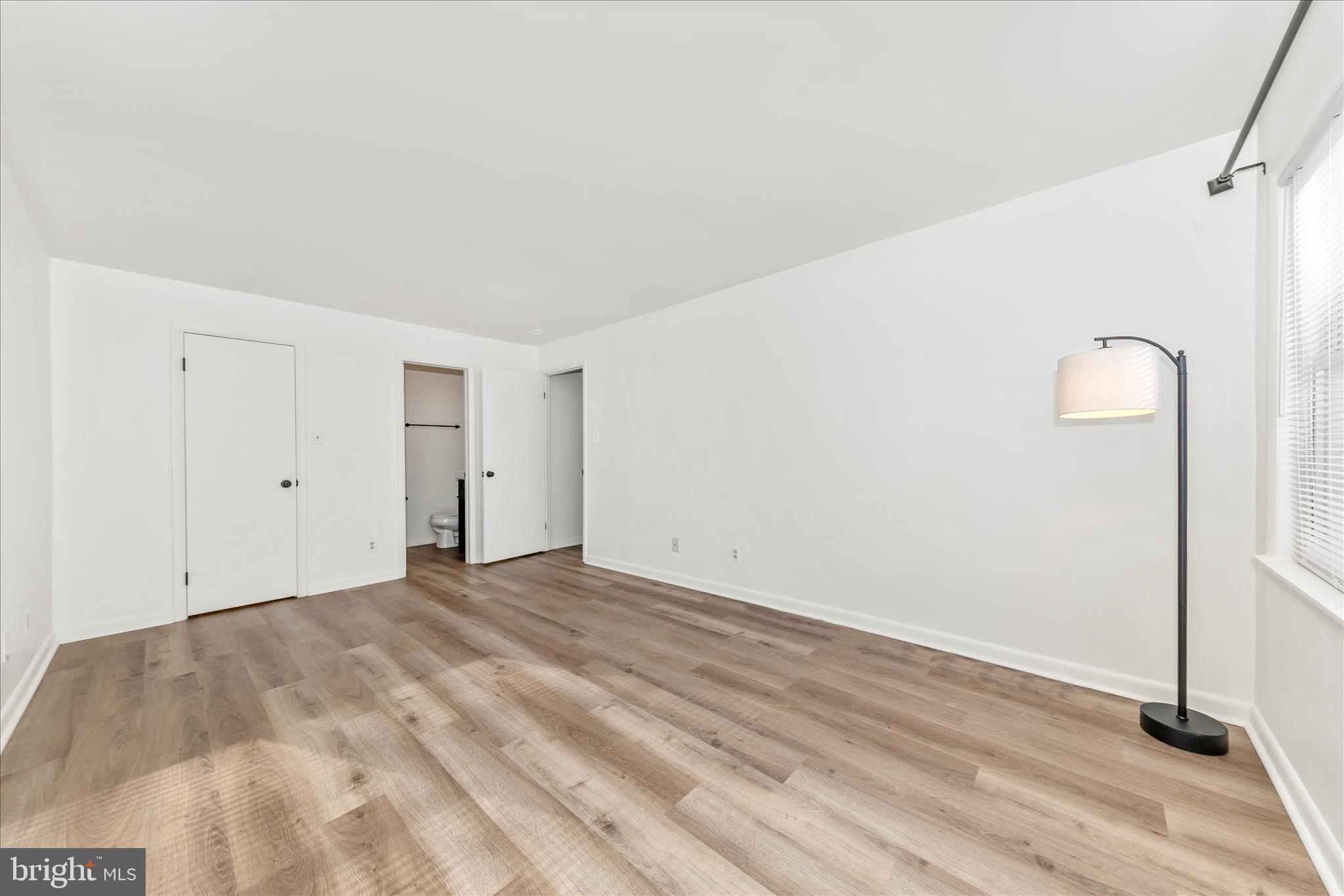 GLADE TOWN - Residential