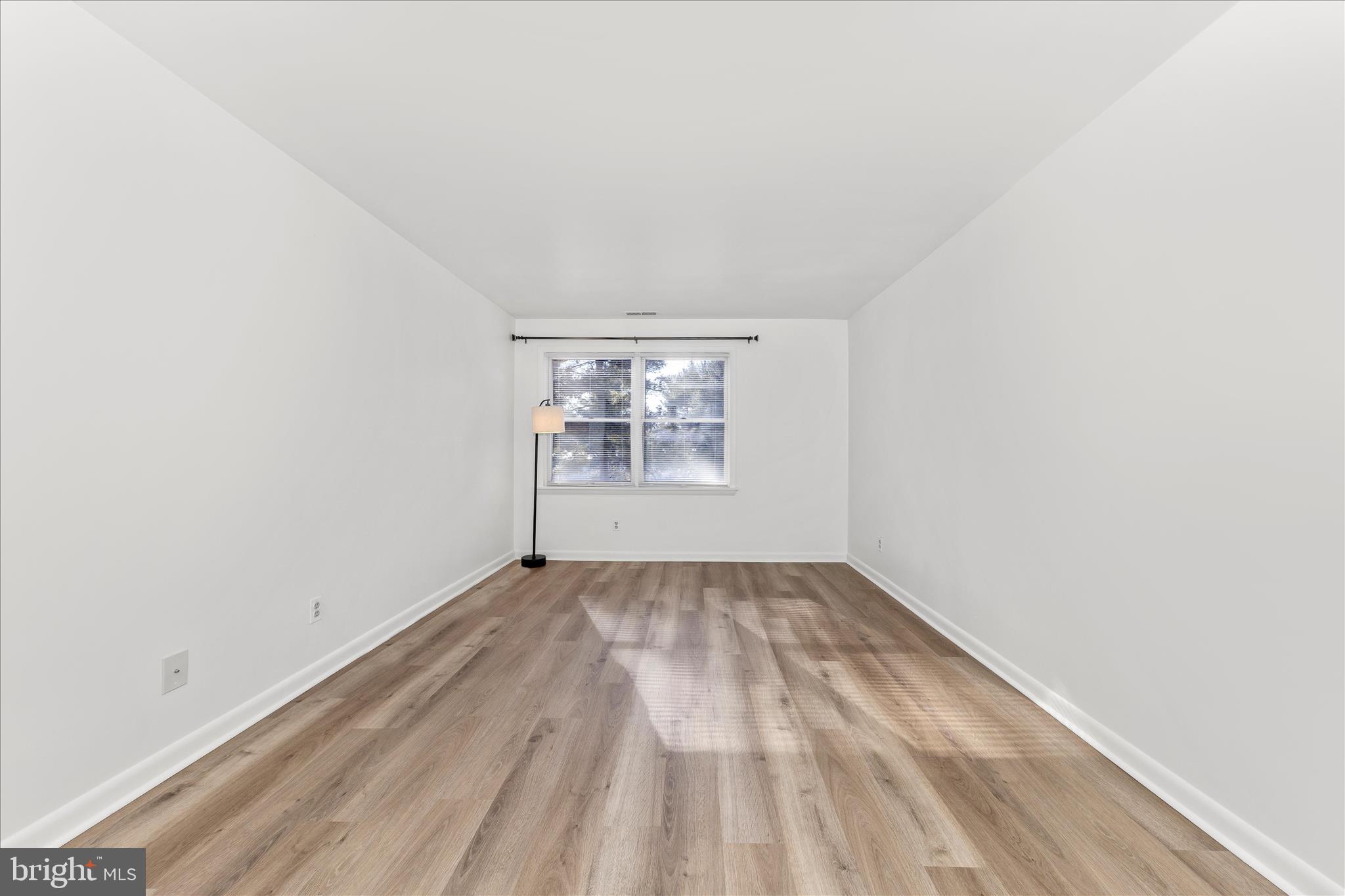 GLADE TOWN - Residential