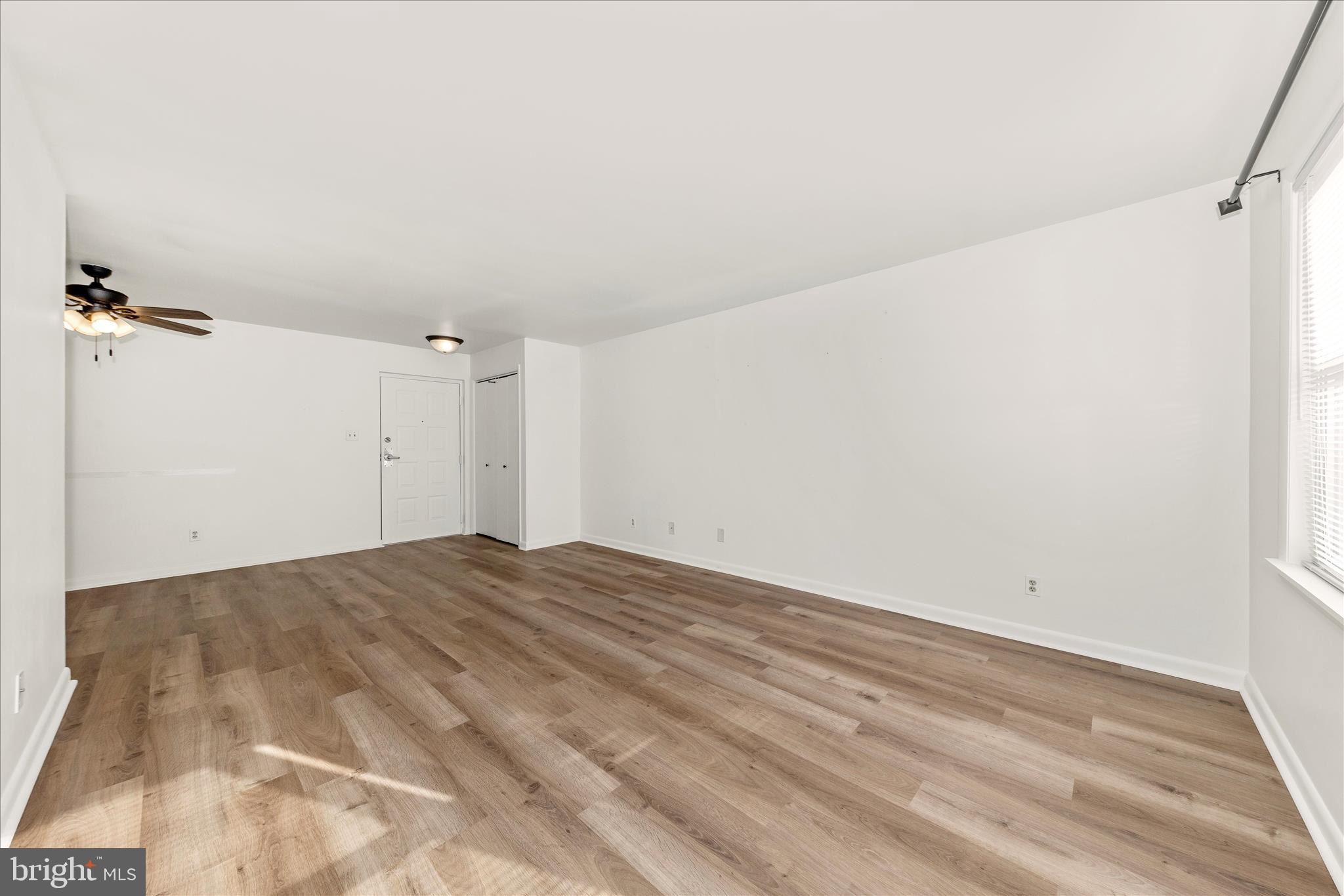 GLADE TOWN - Residential