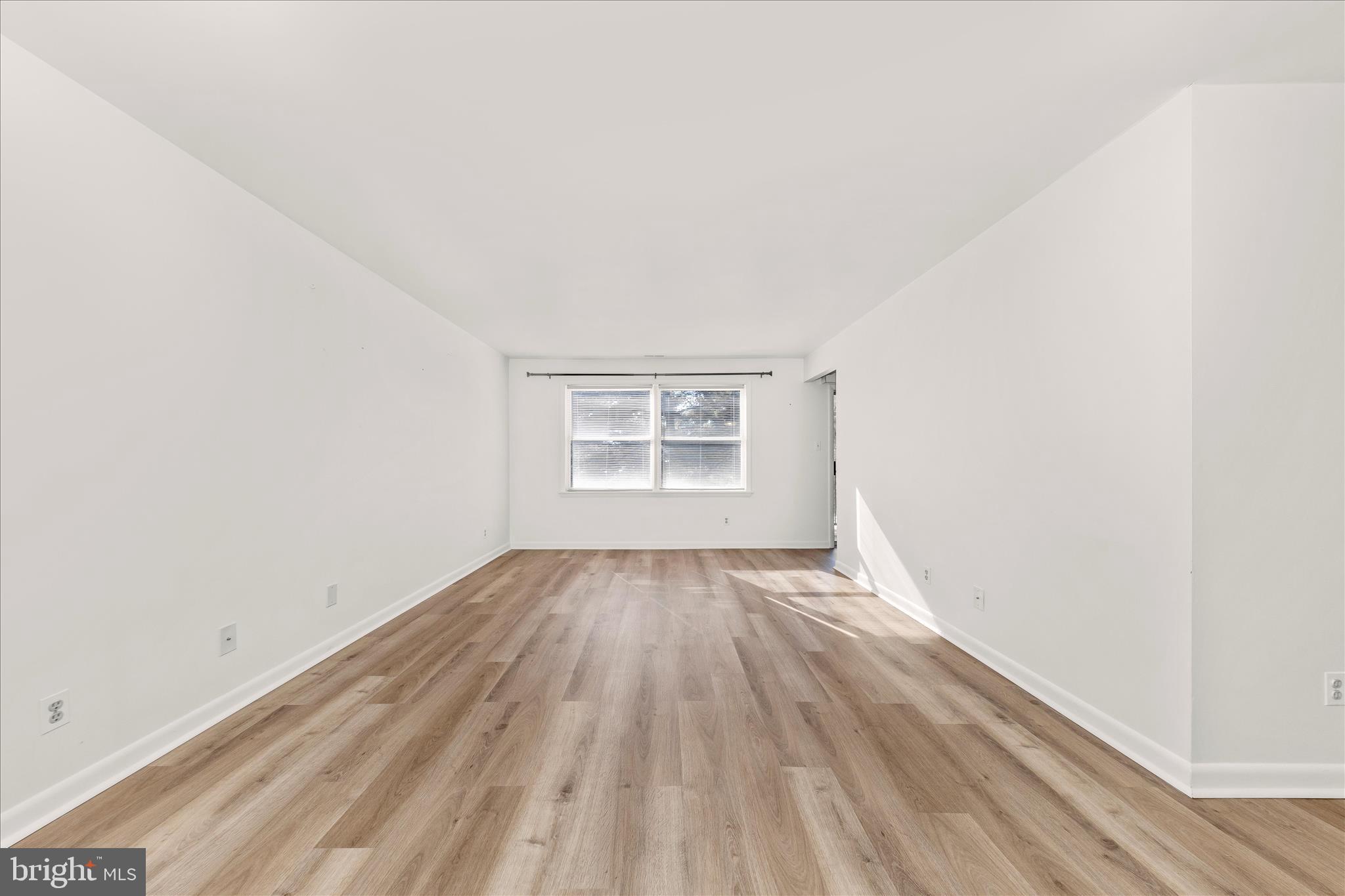 GLADE TOWN - Residential