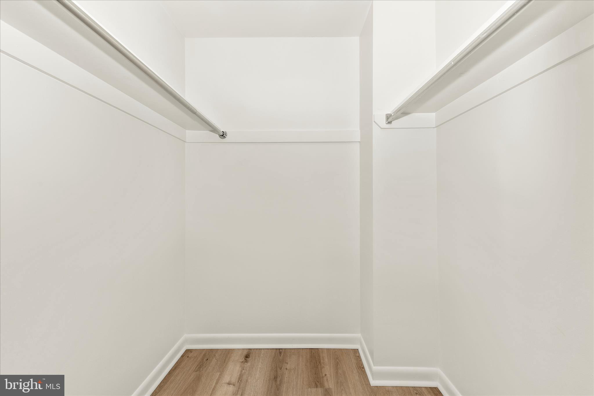 GLADE TOWN - Residential