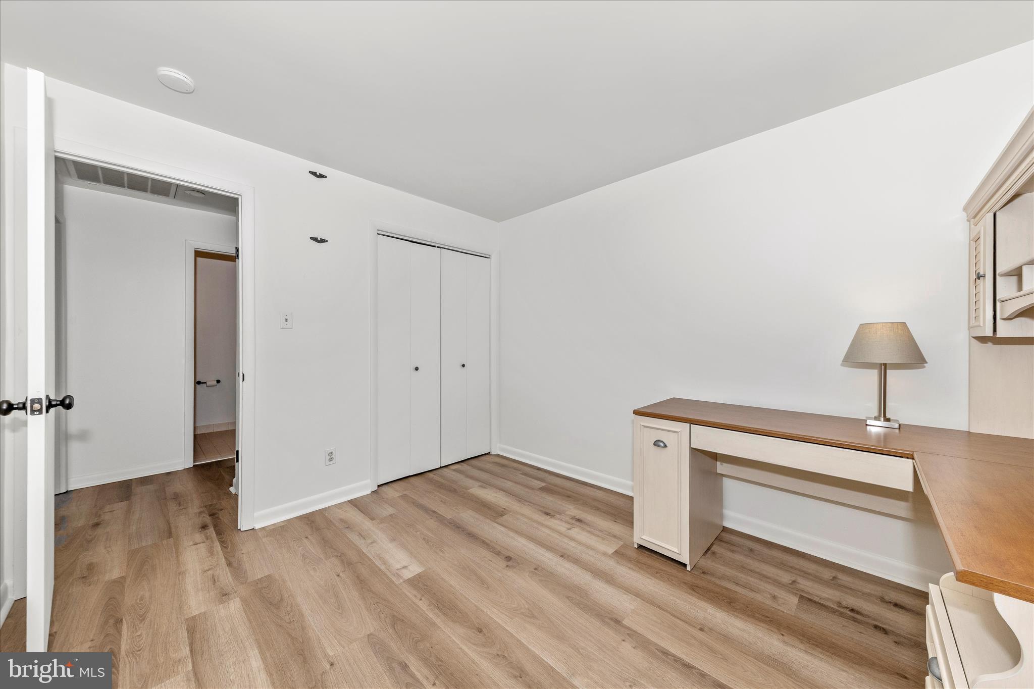 GLADE TOWN - Residential