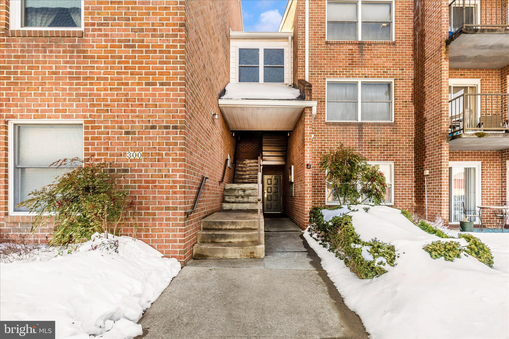 GLADE TOWN - Residential