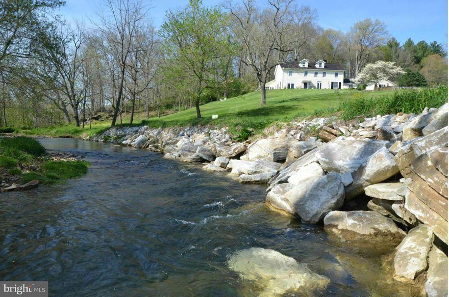 Situated on one of the valleys' most scenic roads in heart of Maryland hunt country with remarkable pastoral & MOST extraordinary river views. Gracious 5BR/4.5BA center hall colonial on 6.65 acres with elegant formal rooms, 9ft+ ceilings, heart pine floors, kitchen & breakfast room with marble counters, study, main level MBR suite with dressing room. Studio outbuilding. A rare offering in valley.