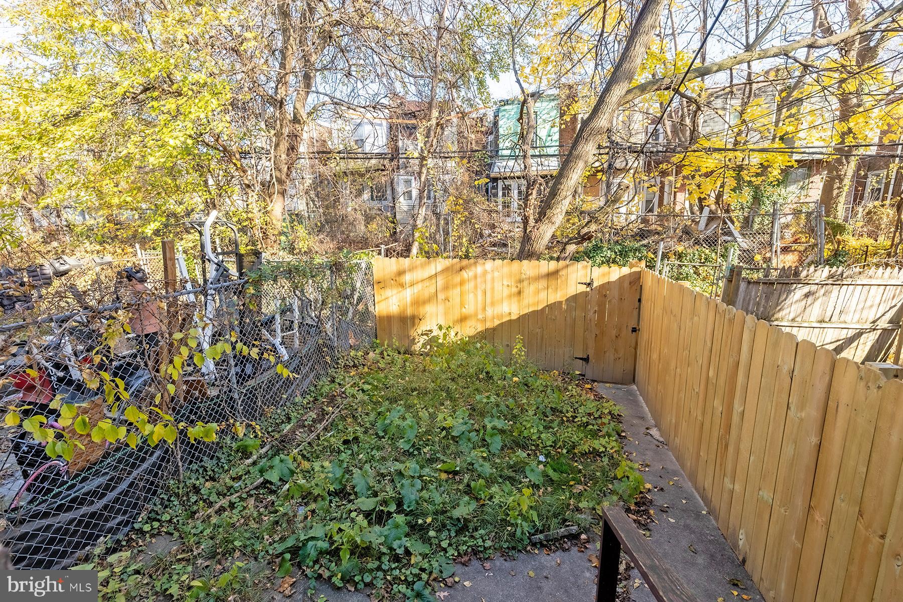 GERMANTOWN (EAST) - Residential