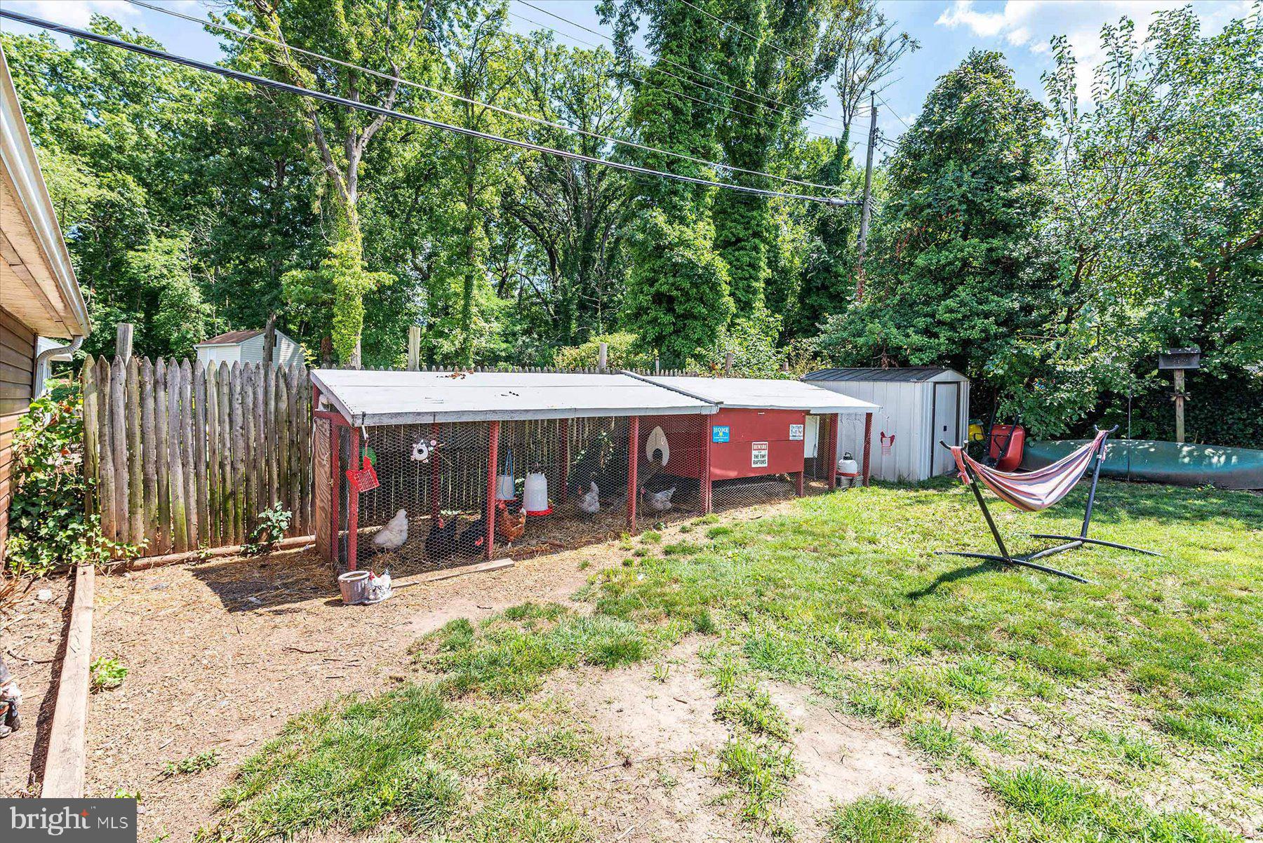 CATON HILLS - Residential