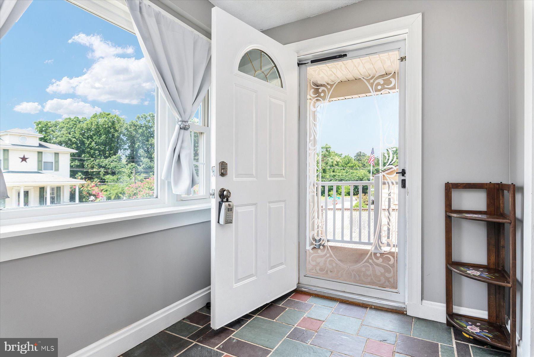 CATON HILLS - Residential