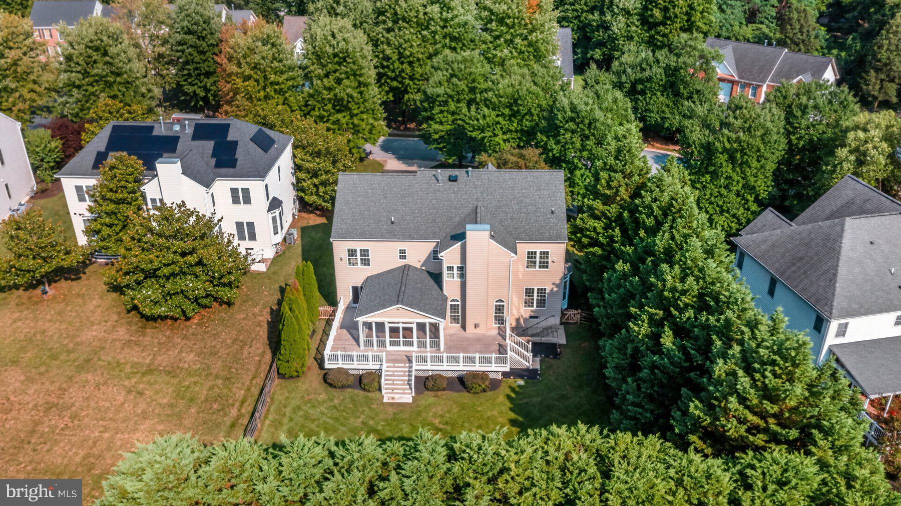 7192 COLLINGWOOD COURT