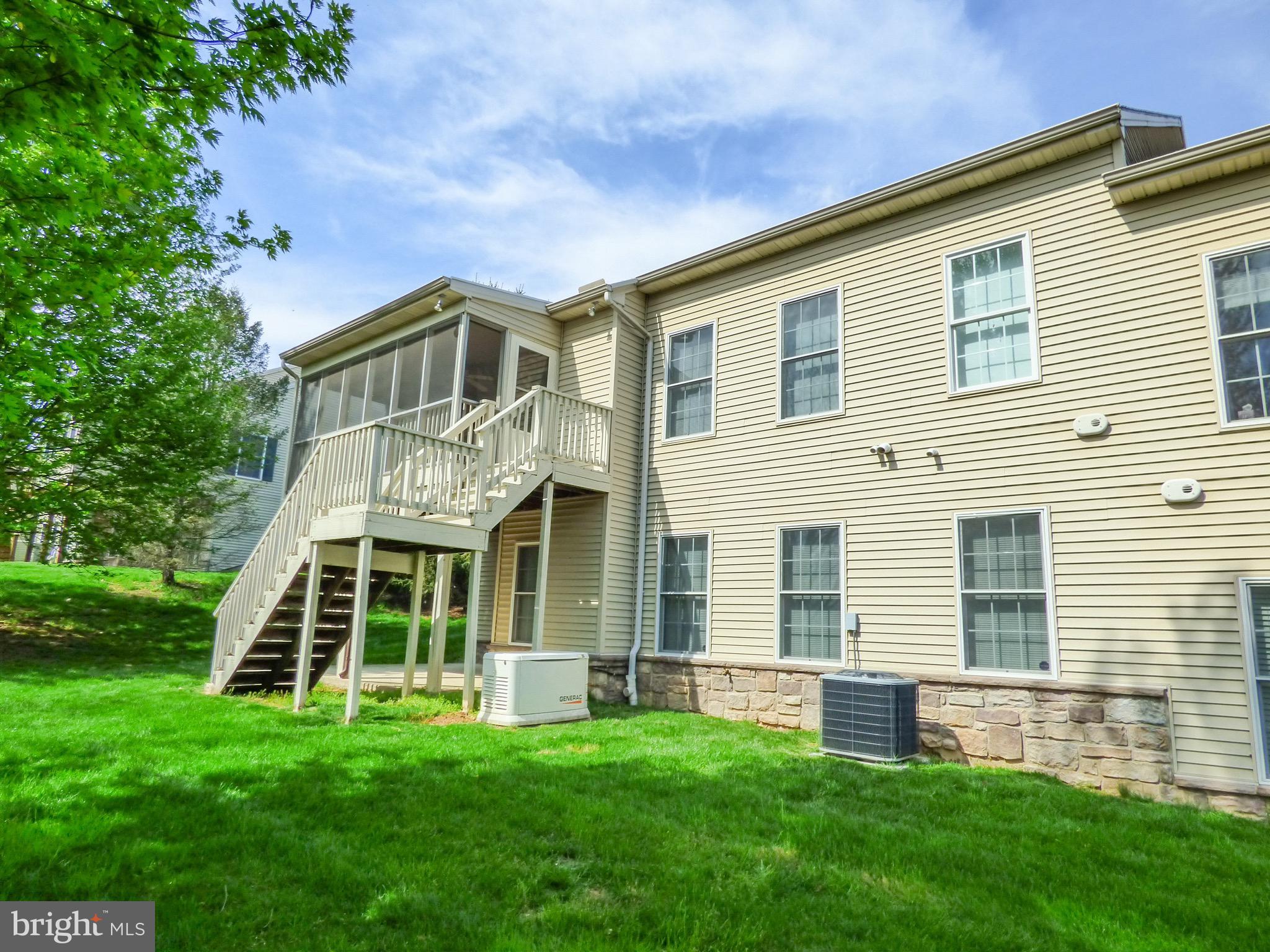 1742 STONE HILL DRIVE