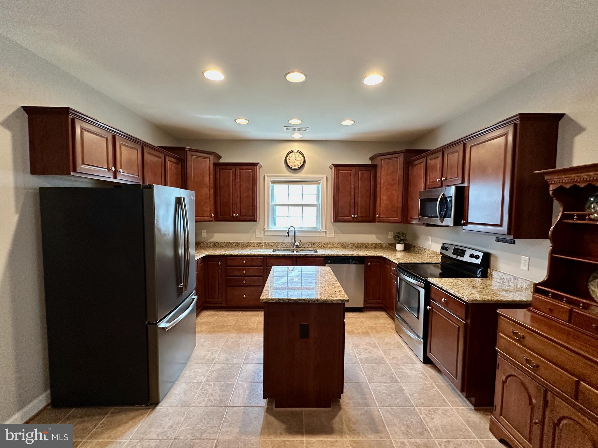 109 SADI COURT