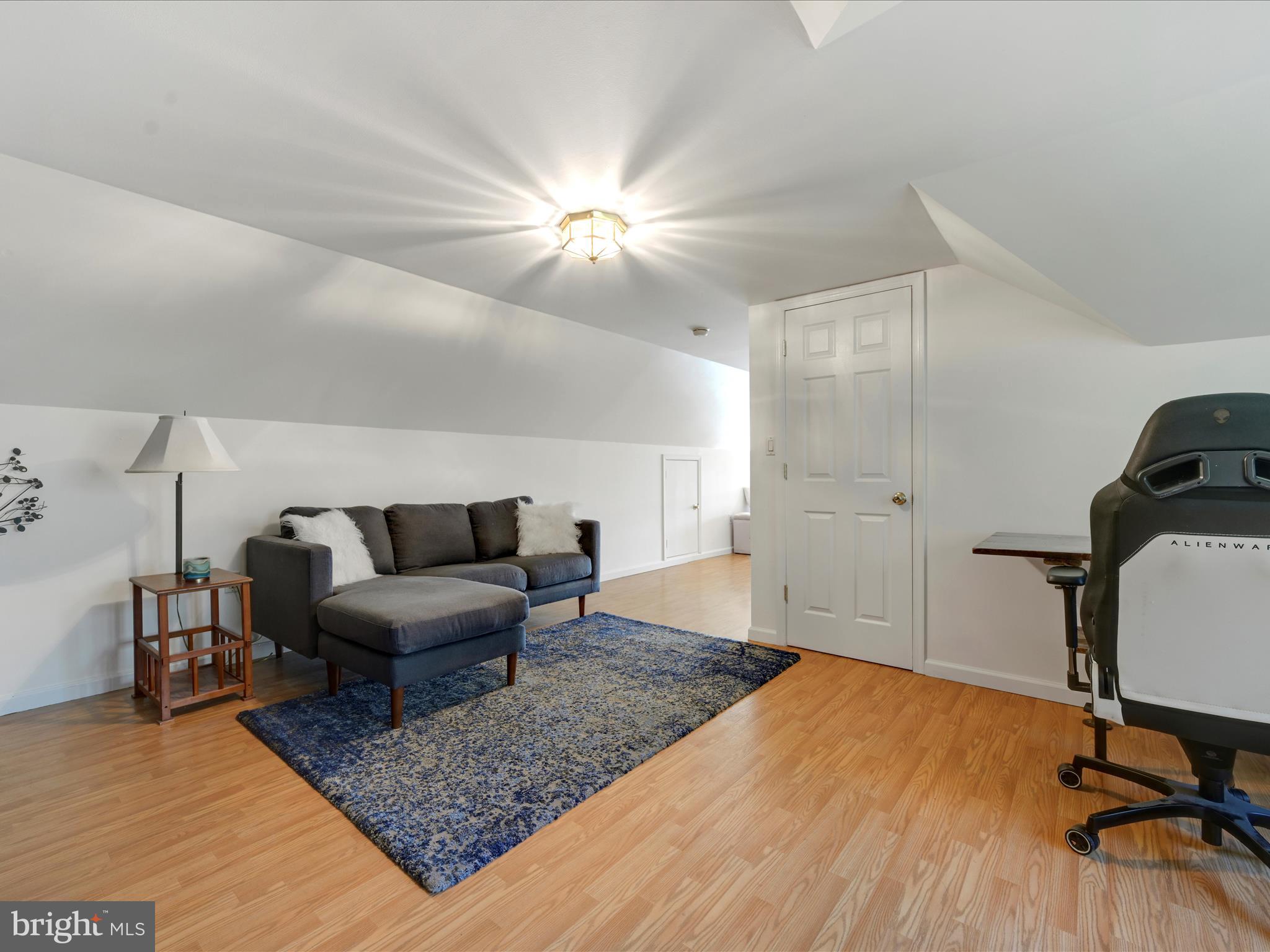 LAKE WYNONAH - Residential