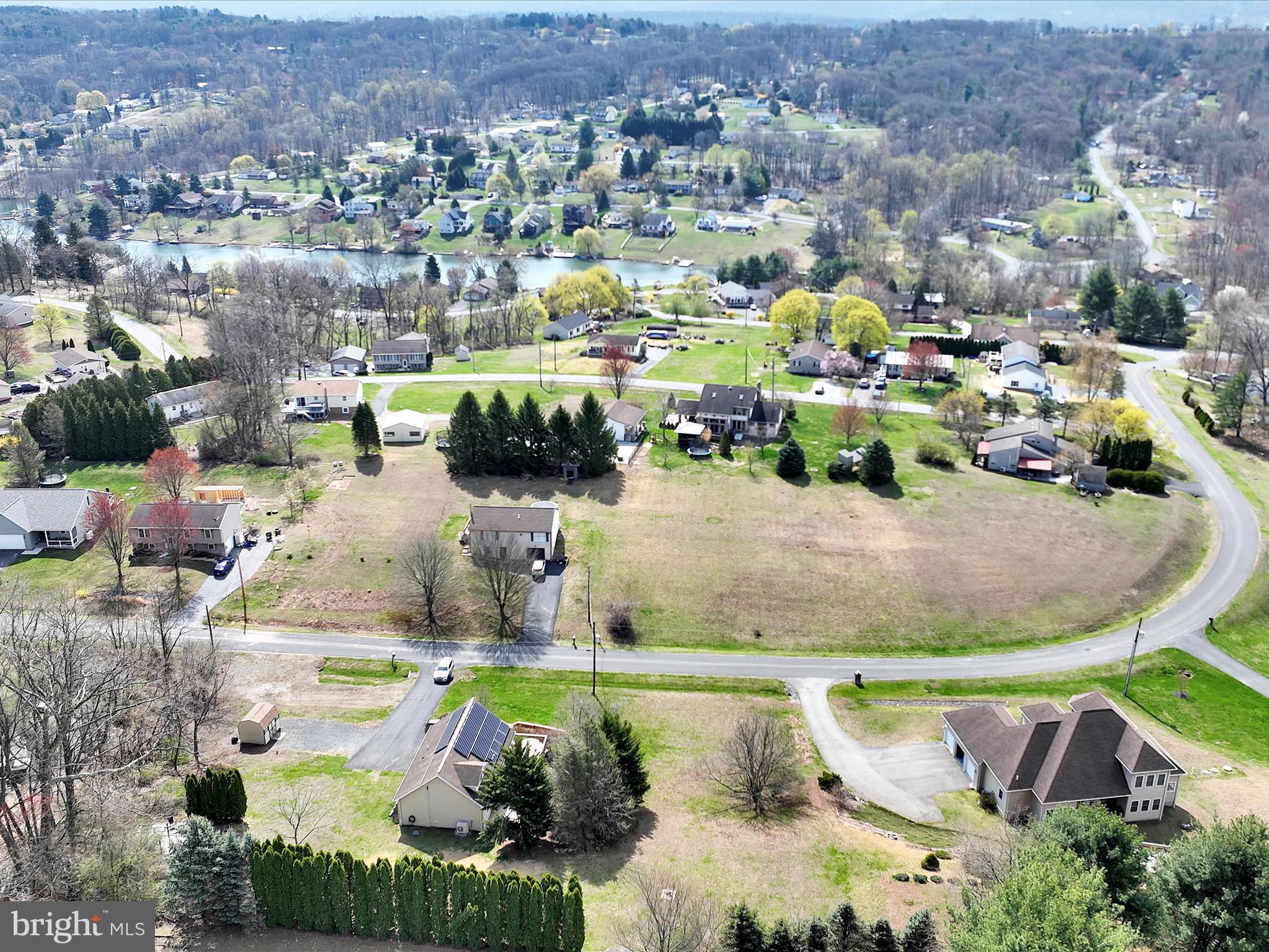 LAKE WYNONAH - Residential