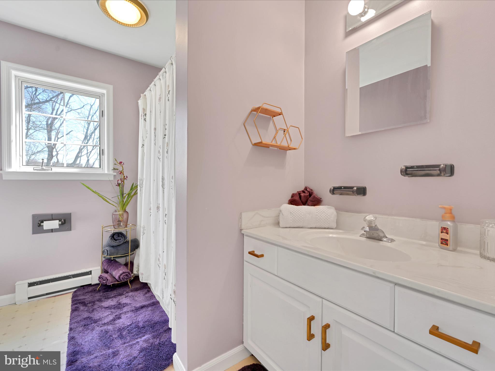 LAKE WYNONAH - Residential