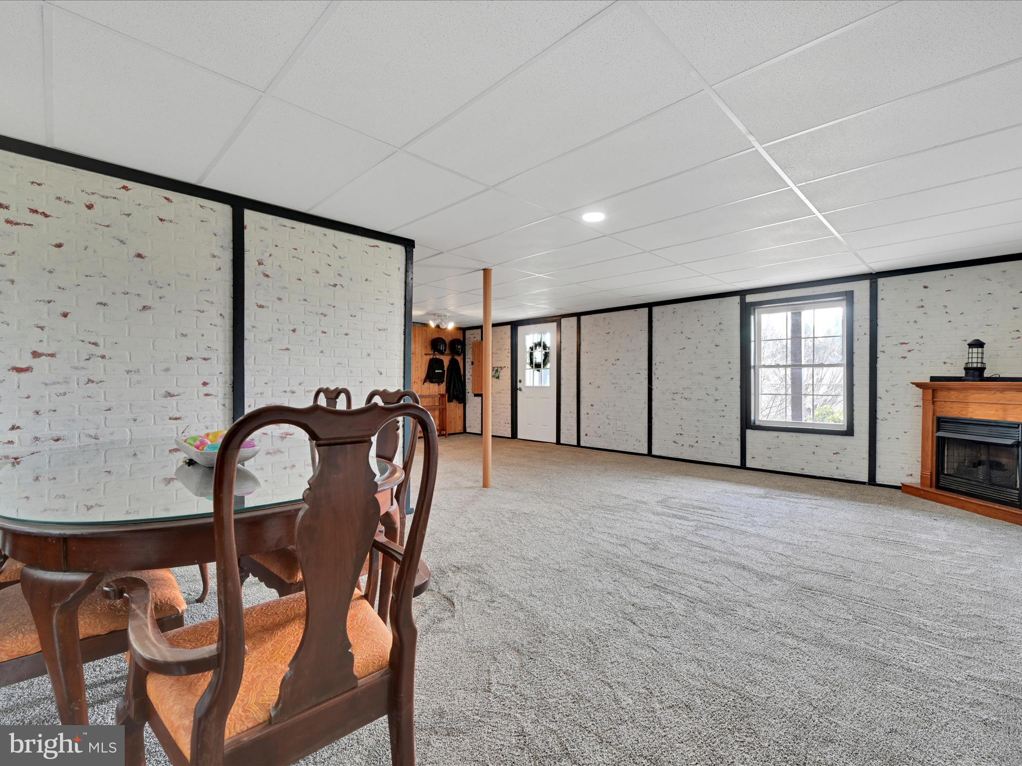 LAKE WYNONAH - Residential