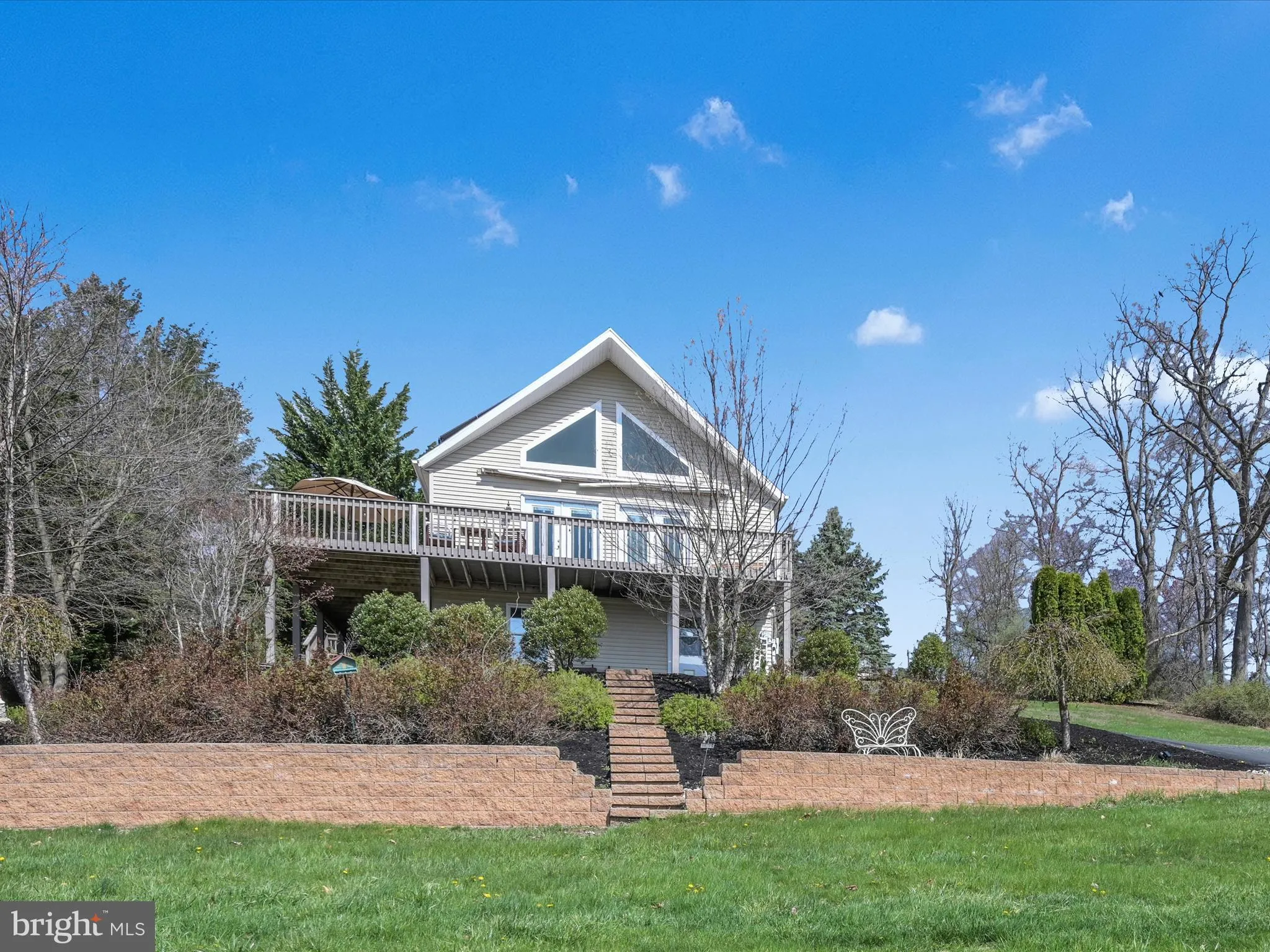 Auburn, Pennsylvania 17922, United States, 3 Bedrooms Bedrooms, ,2 BathroomsBathrooms,Residential,Pending,112601