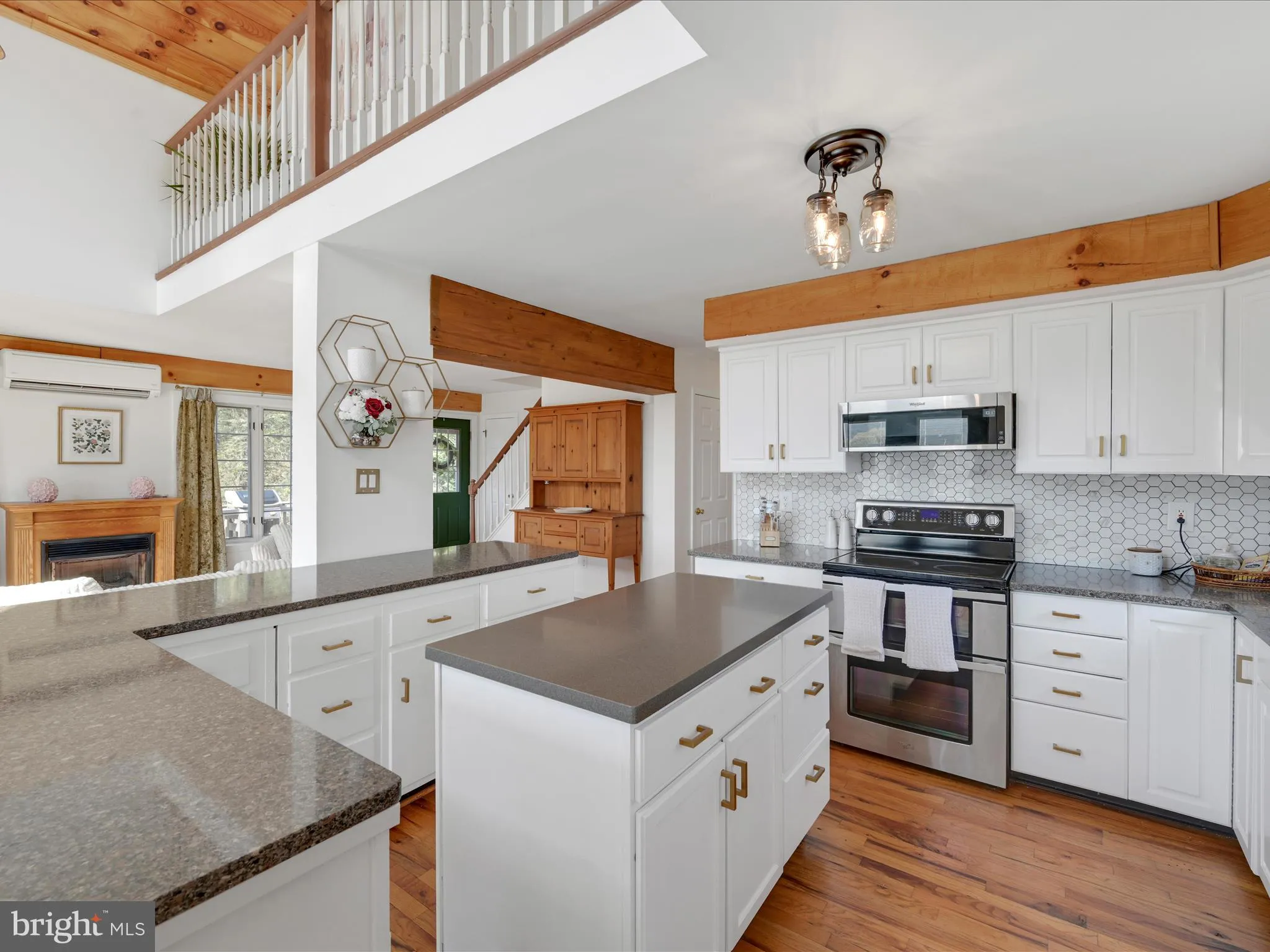 Auburn, Pennsylvania 17922, United States, 3 Bedrooms Bedrooms, ,2 BathroomsBathrooms,Residential,Pending,112601