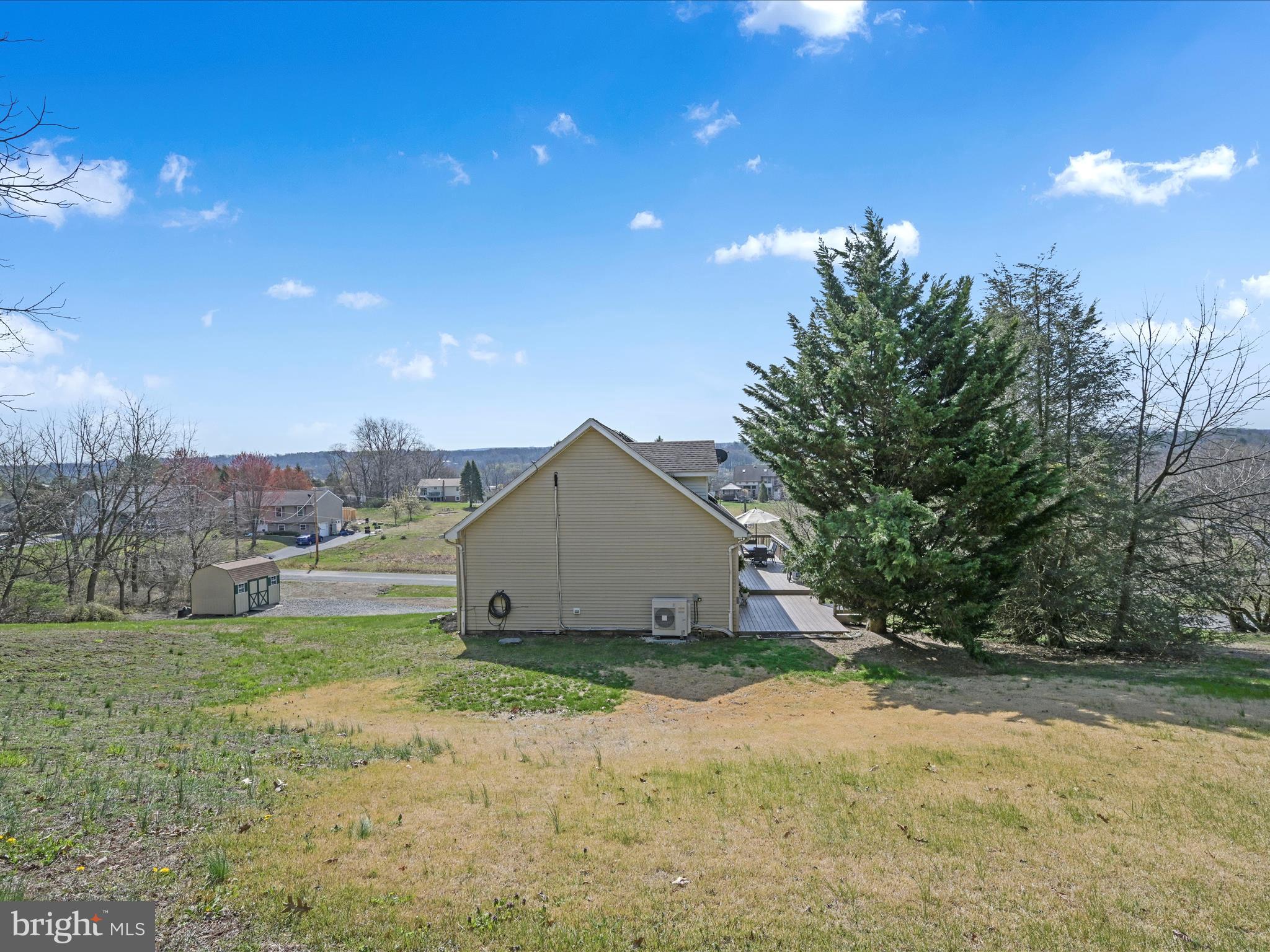 LAKE WYNONAH - Residential