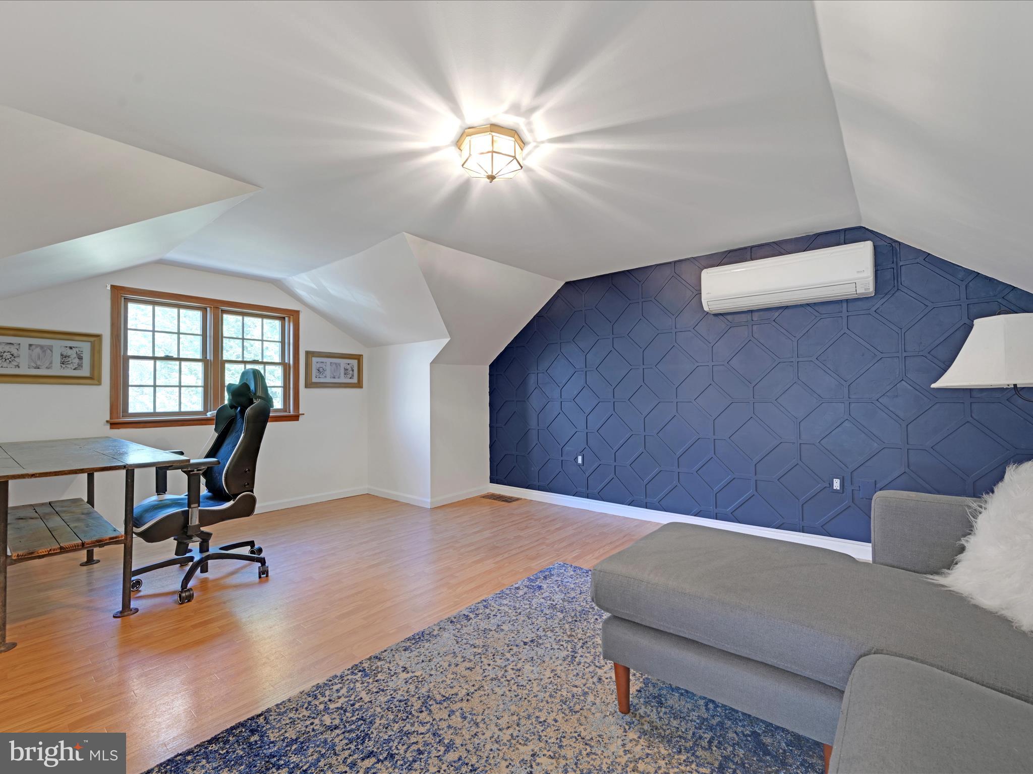 LAKE WYNONAH - Residential