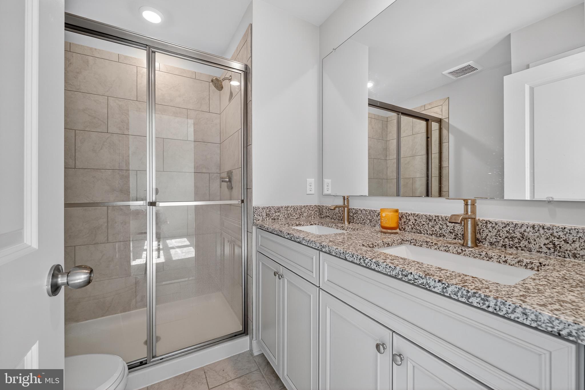 ST CHARLES TOWNS - Residential Lease