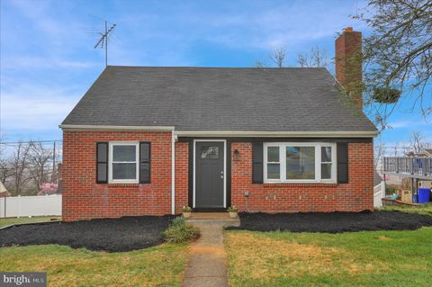 26 MARGARET DRIVE READING PA 19609