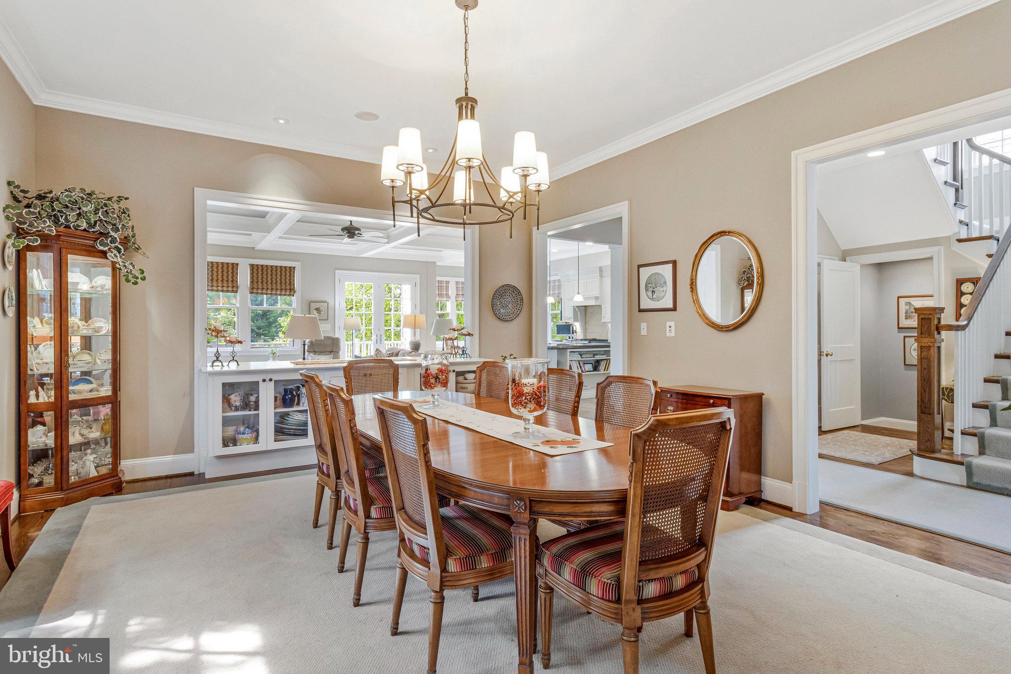 LYON VILLAGE - Residential