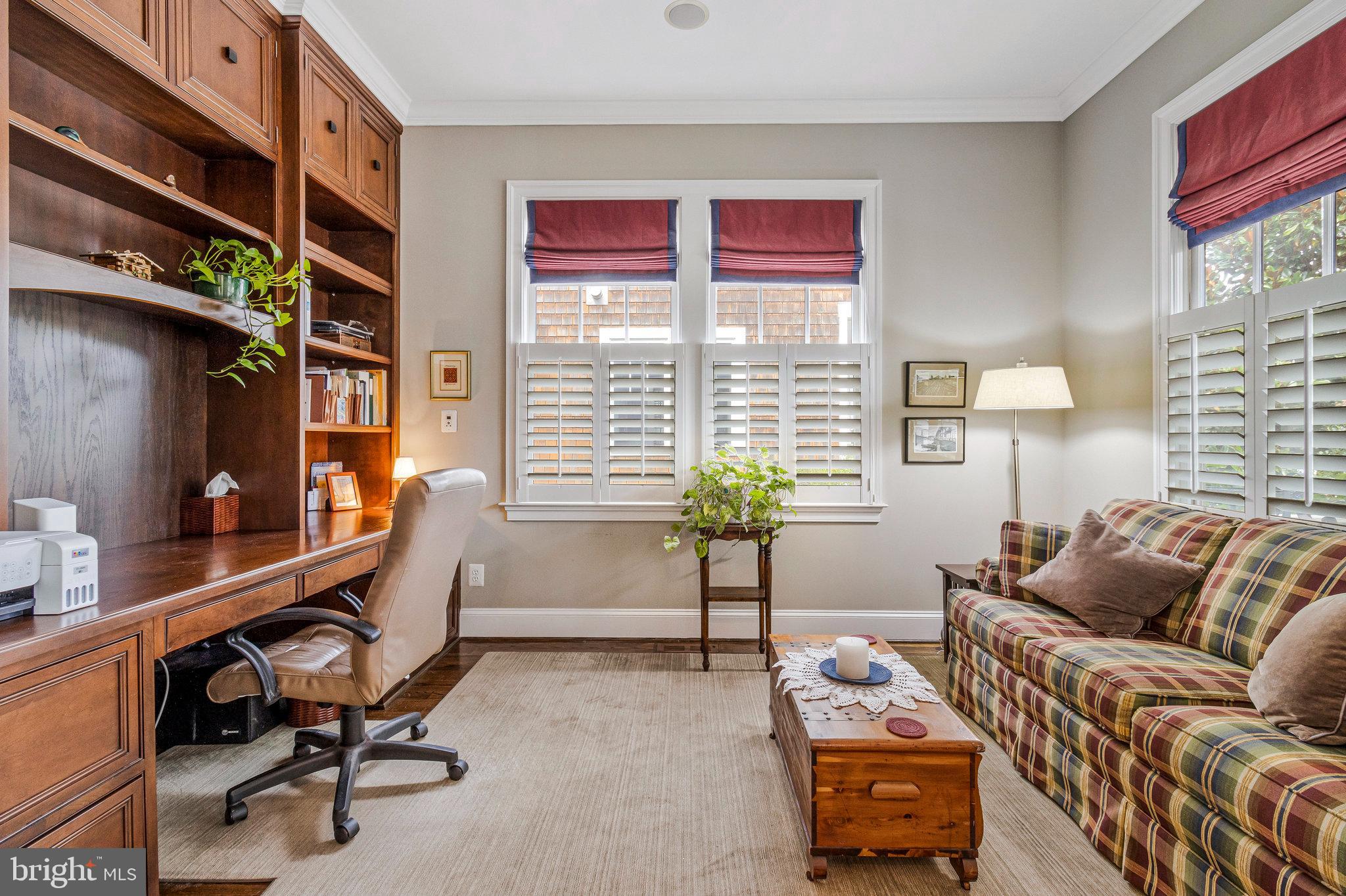 LYON VILLAGE - Residential