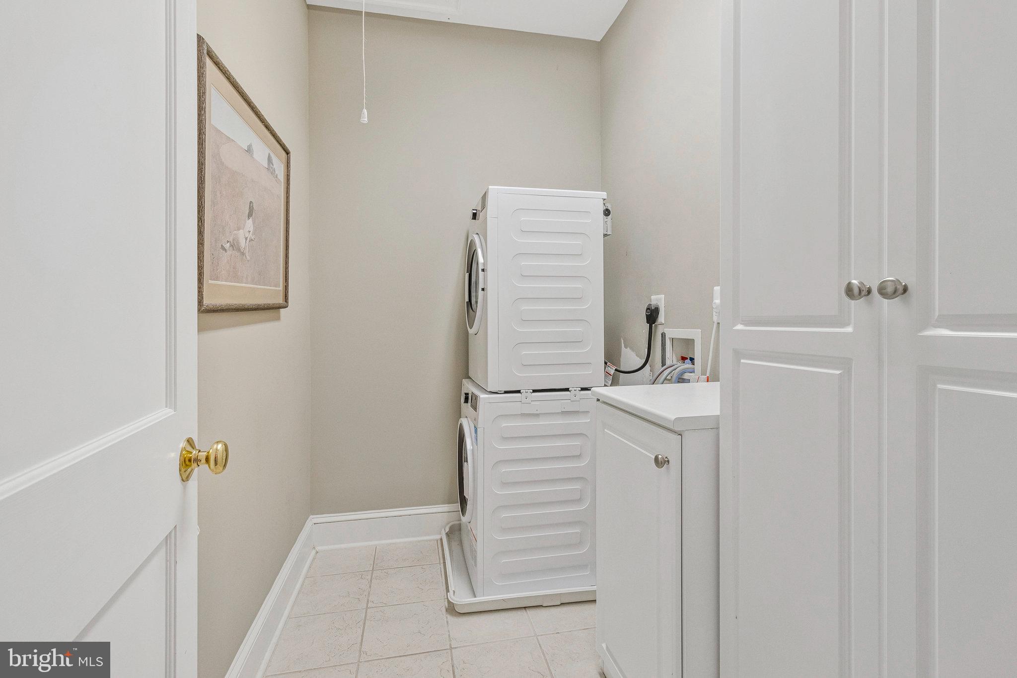 LYON VILLAGE - Residential