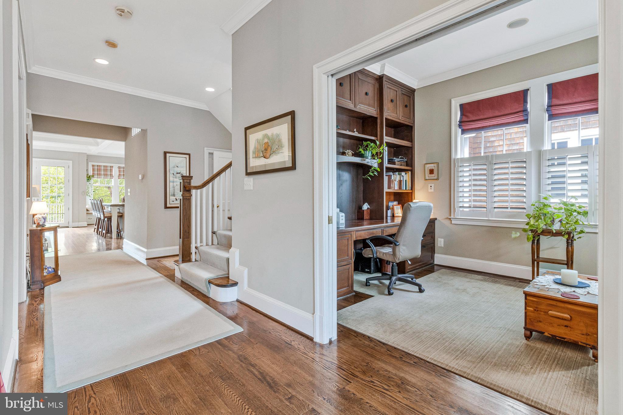 LYON VILLAGE - Residential