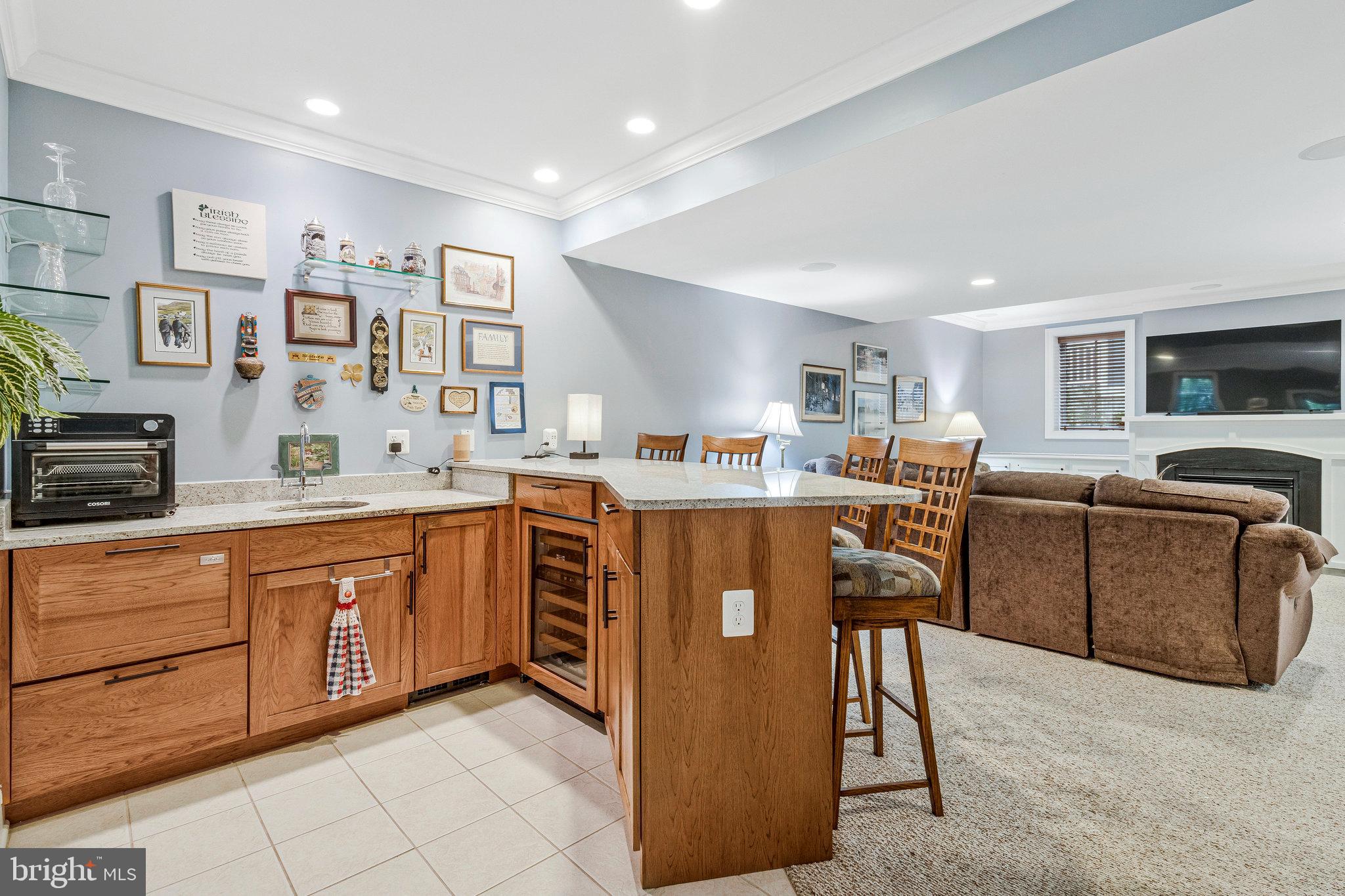 LYON VILLAGE - Residential