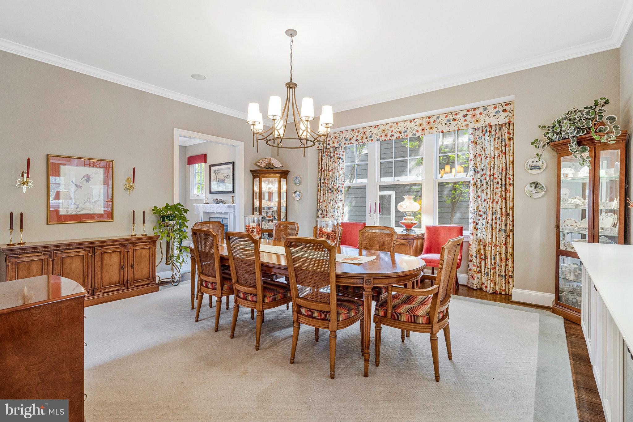 LYON VILLAGE - Residential