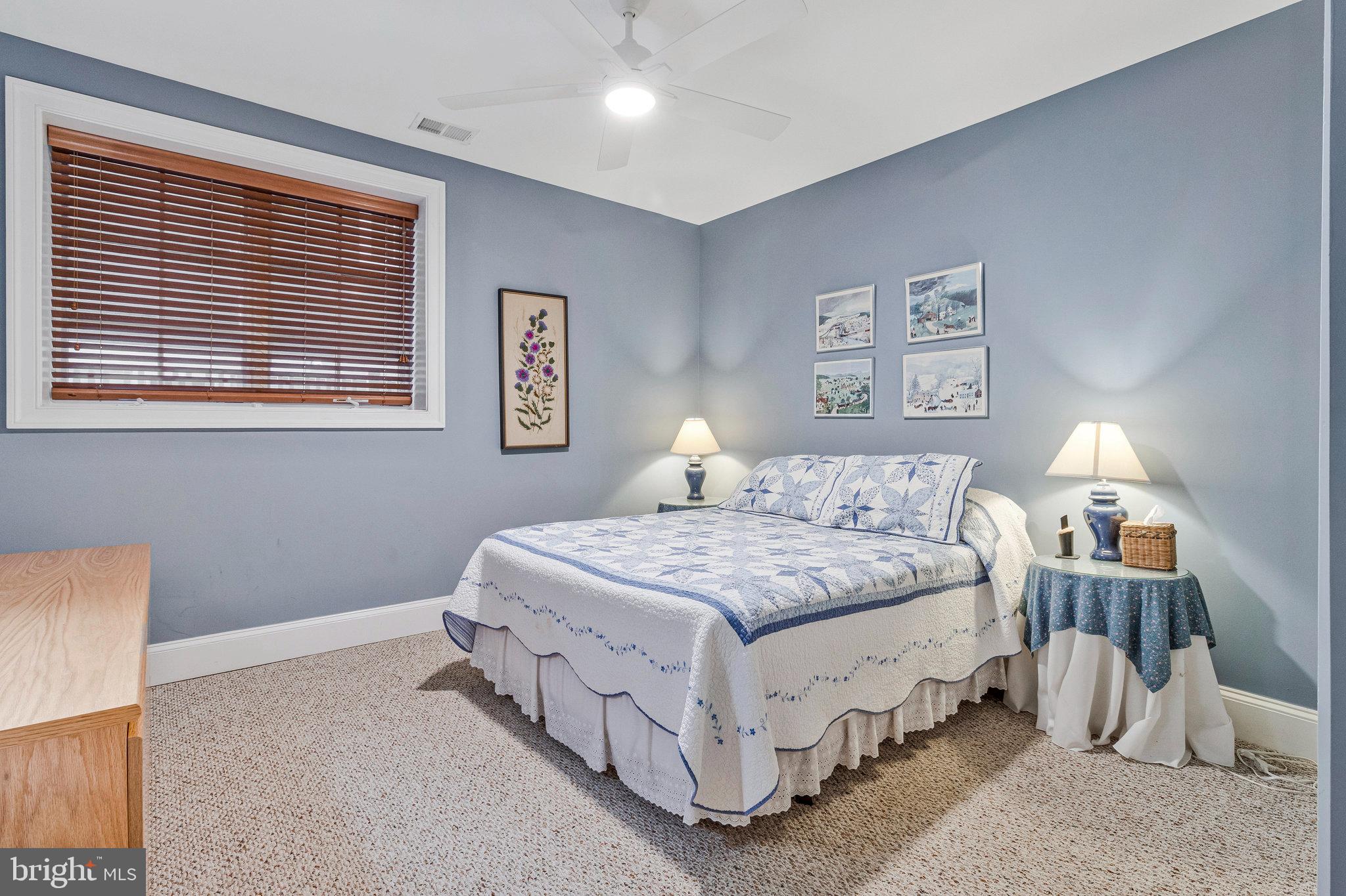 LYON VILLAGE - Residential