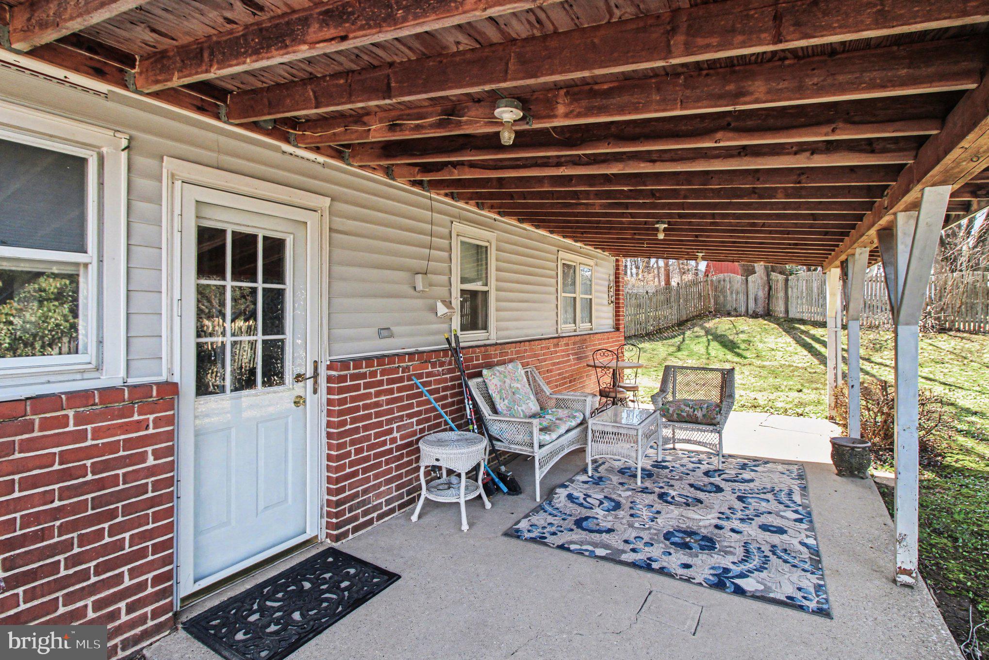 PENN SQ - Residential