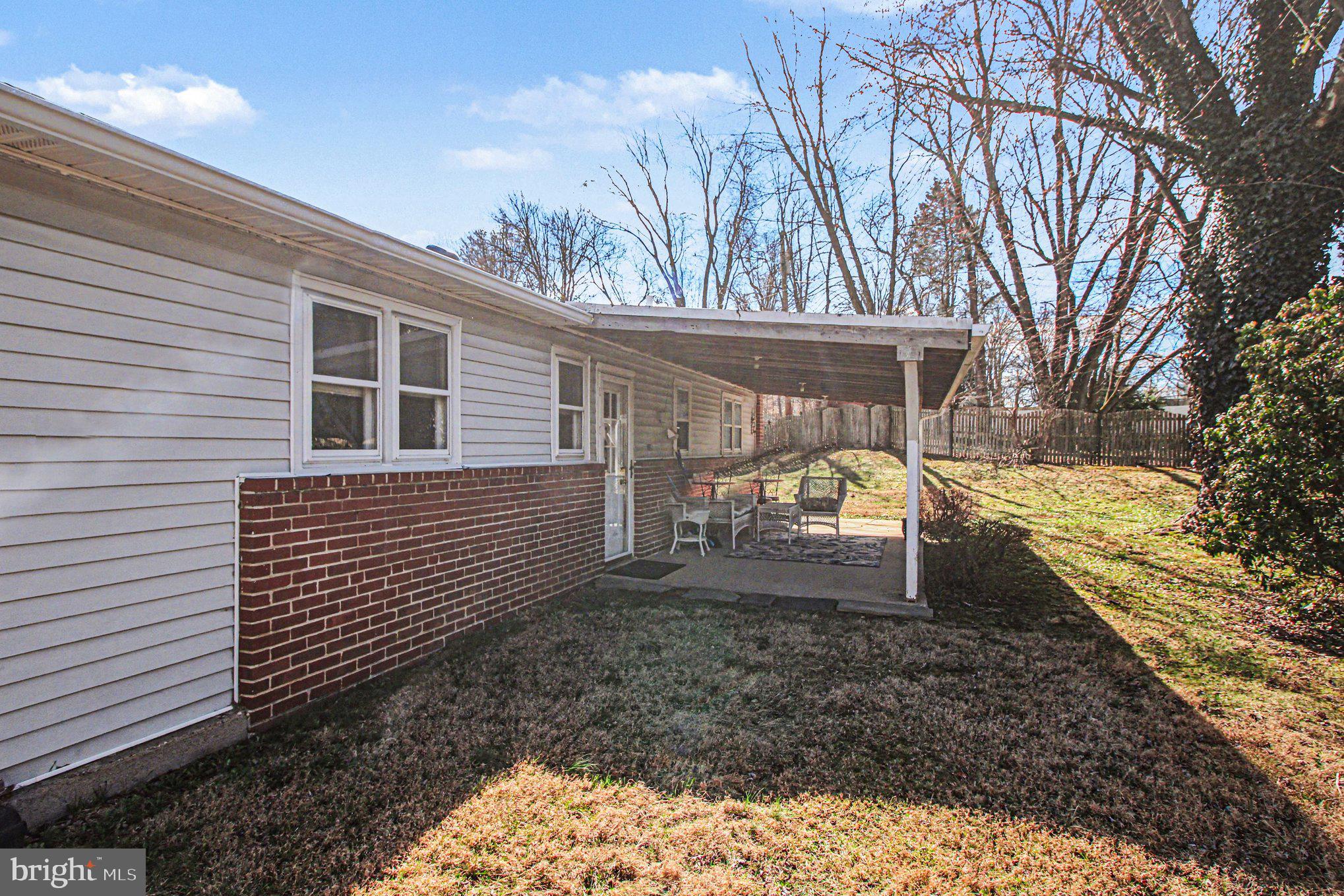 PENN SQ - Residential