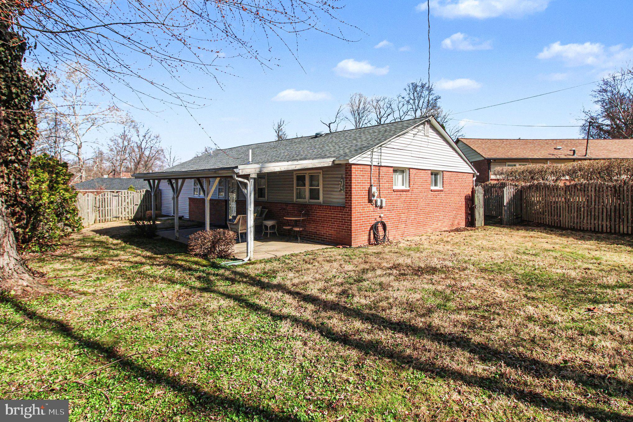 PENN SQ - Residential