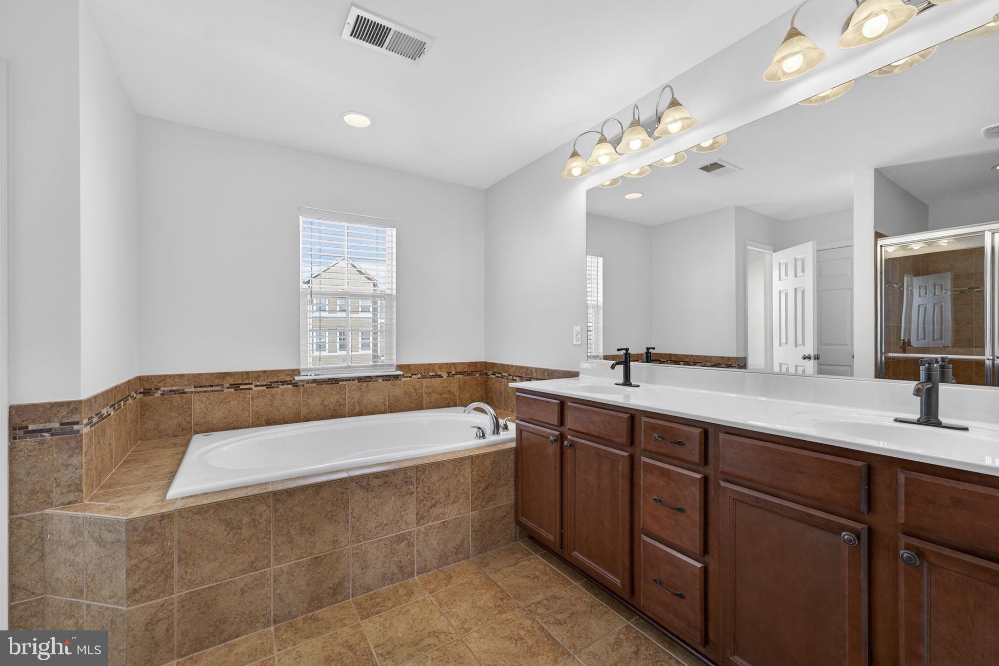 SNOWDEN BRIDGE - Residential