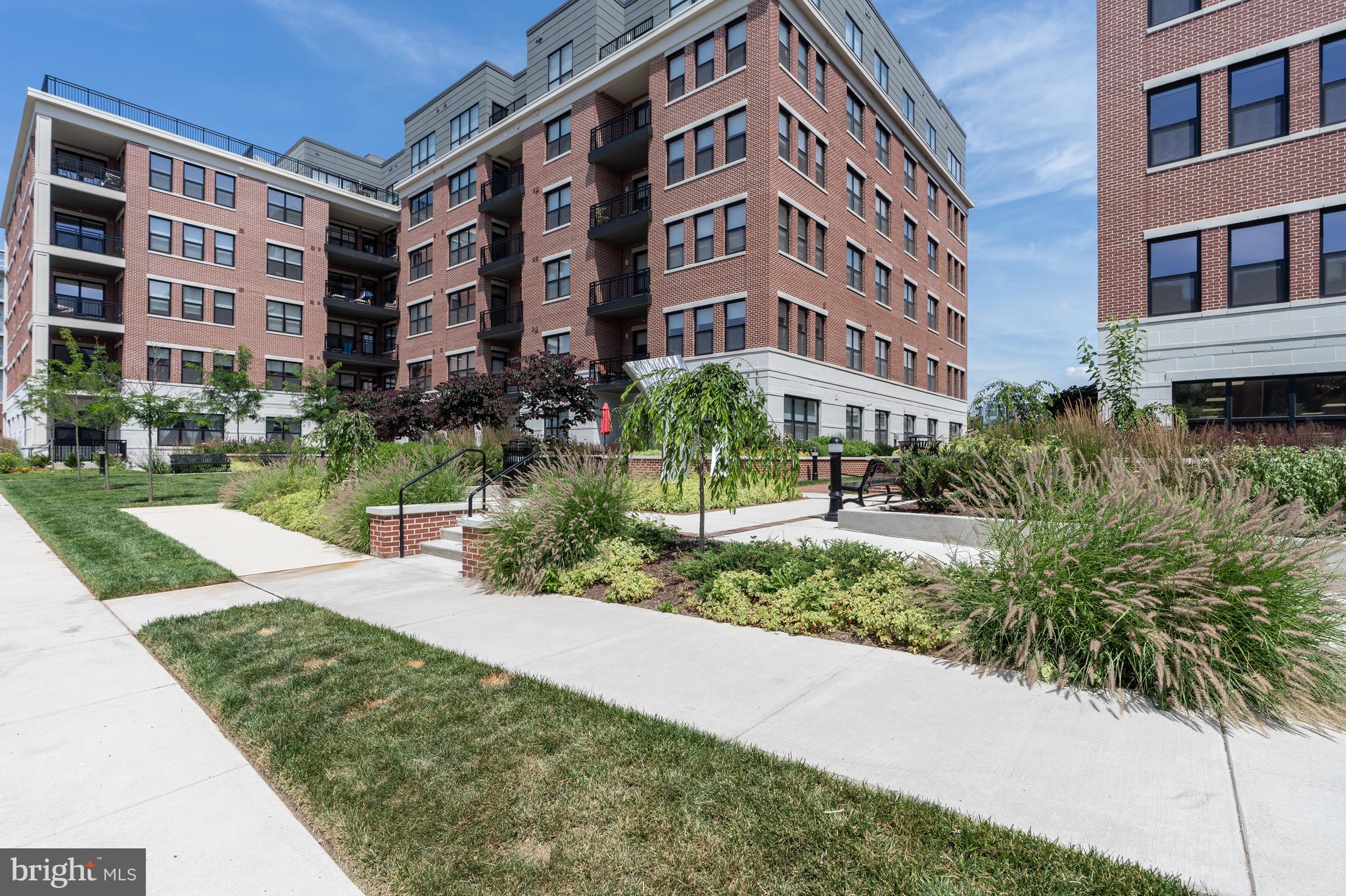 POTOMAC YARD - Residential