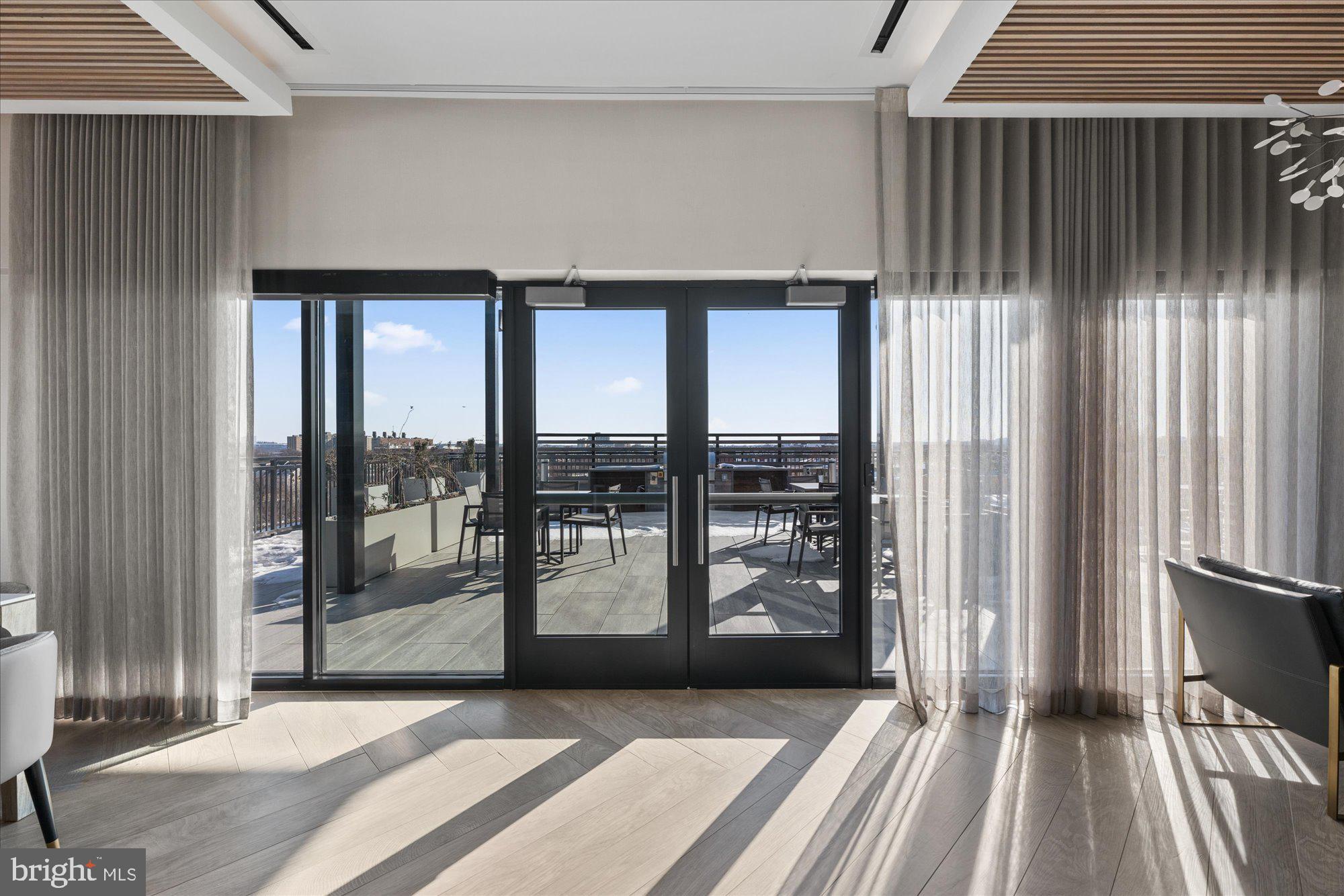 POTOMAC YARD - Residential