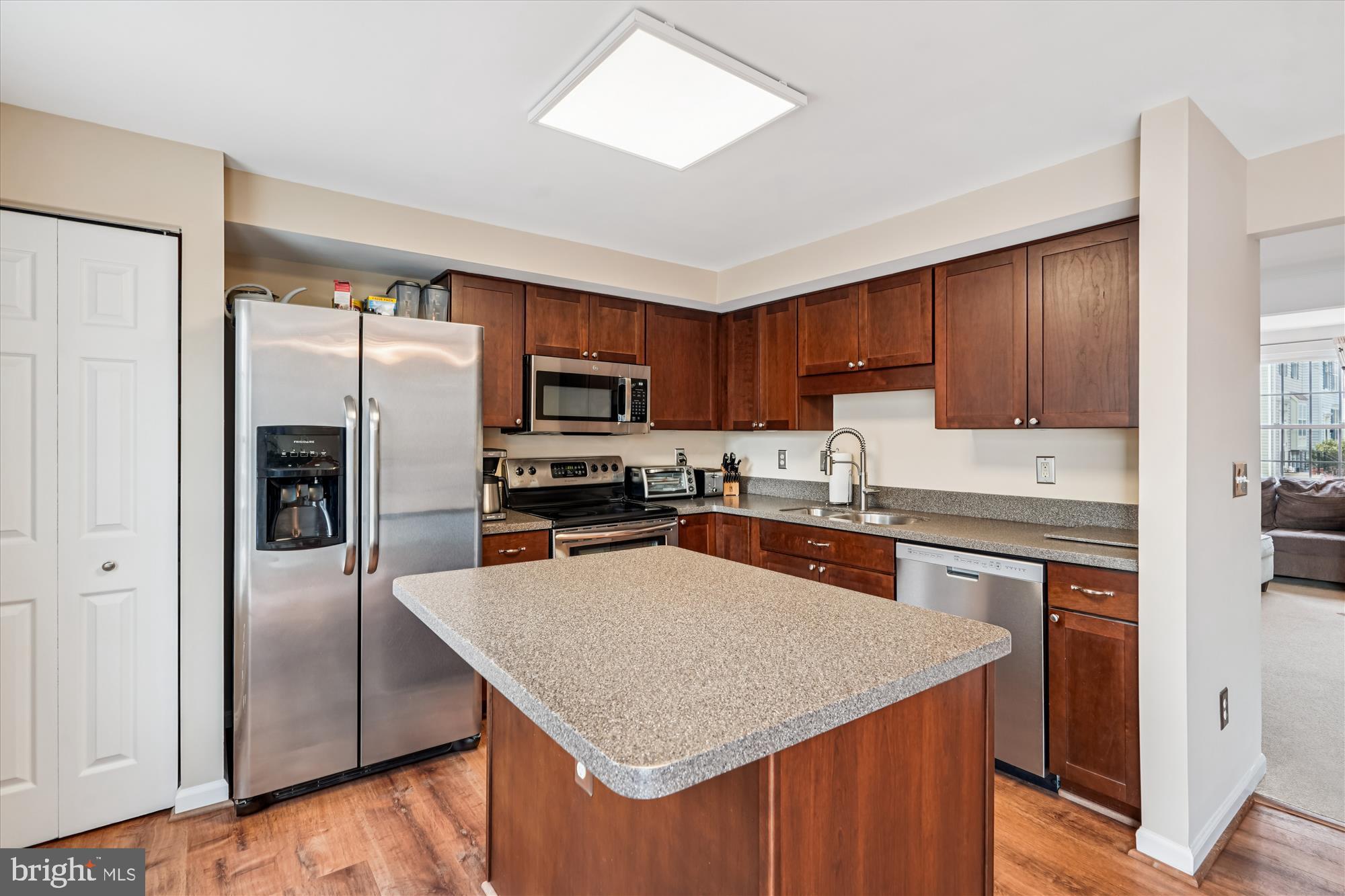 SULLY STATION - Residential