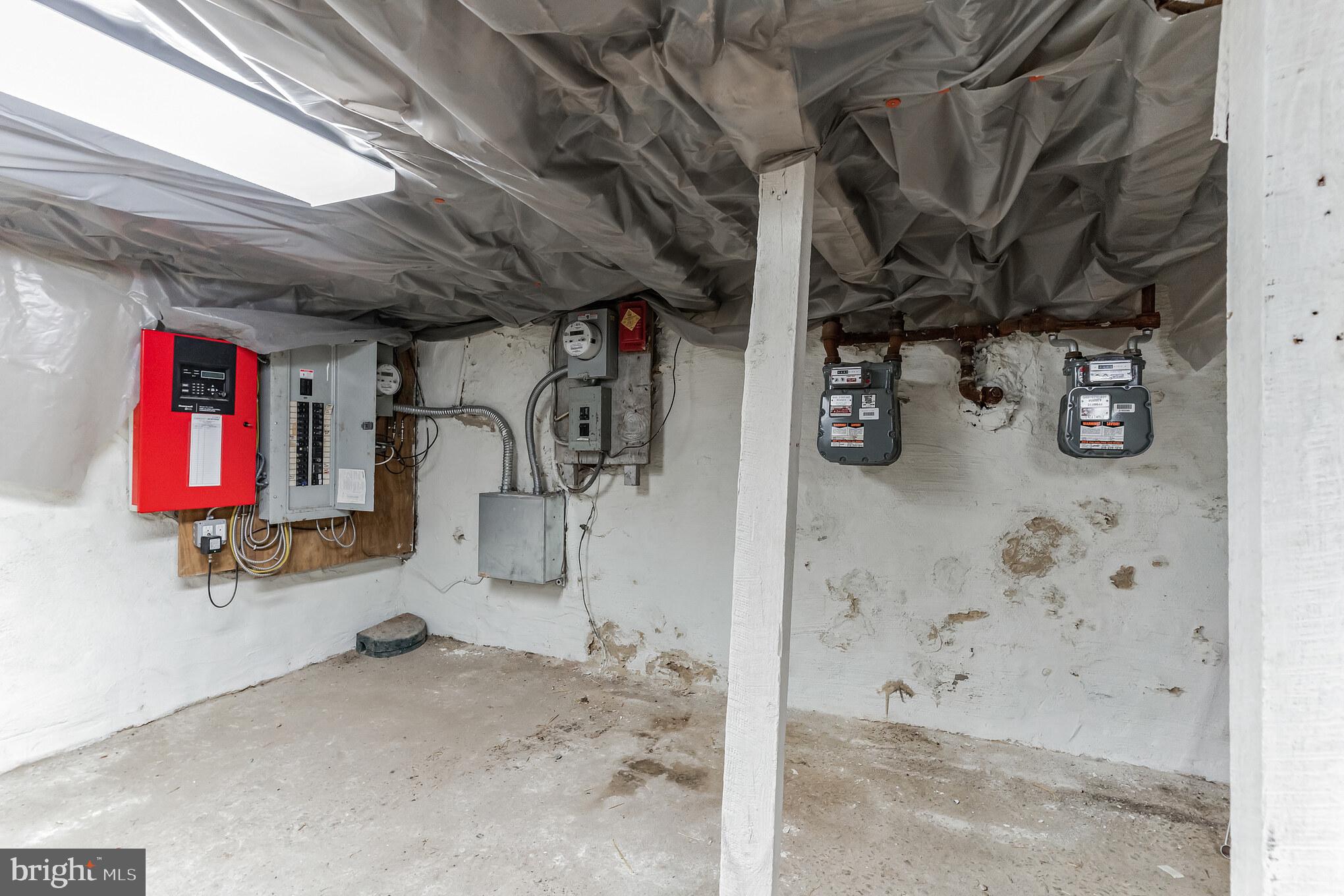 SOUTH STREET - Residential Income