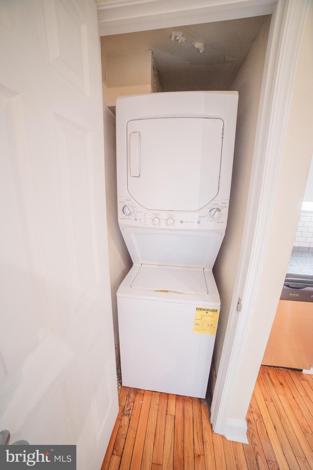 SOUTH STREET - Residential Income