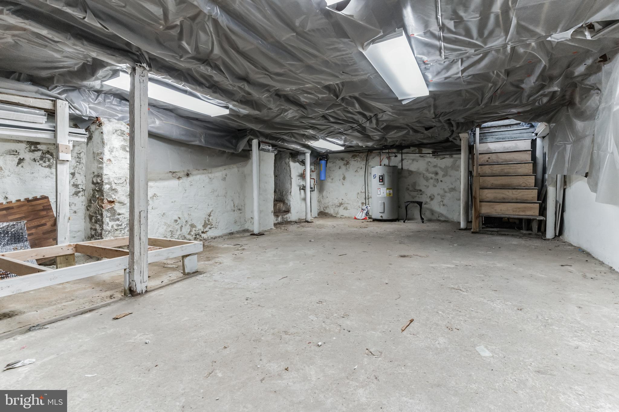 SOUTH STREET - Residential Income