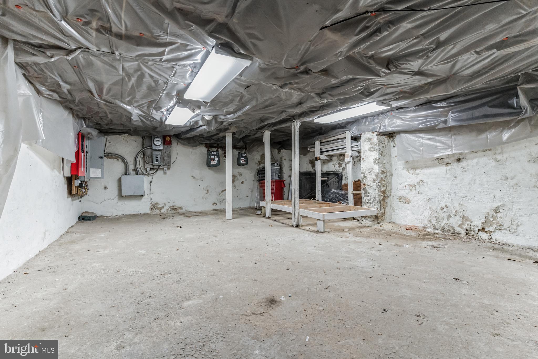 SOUTH STREET - Residential Income